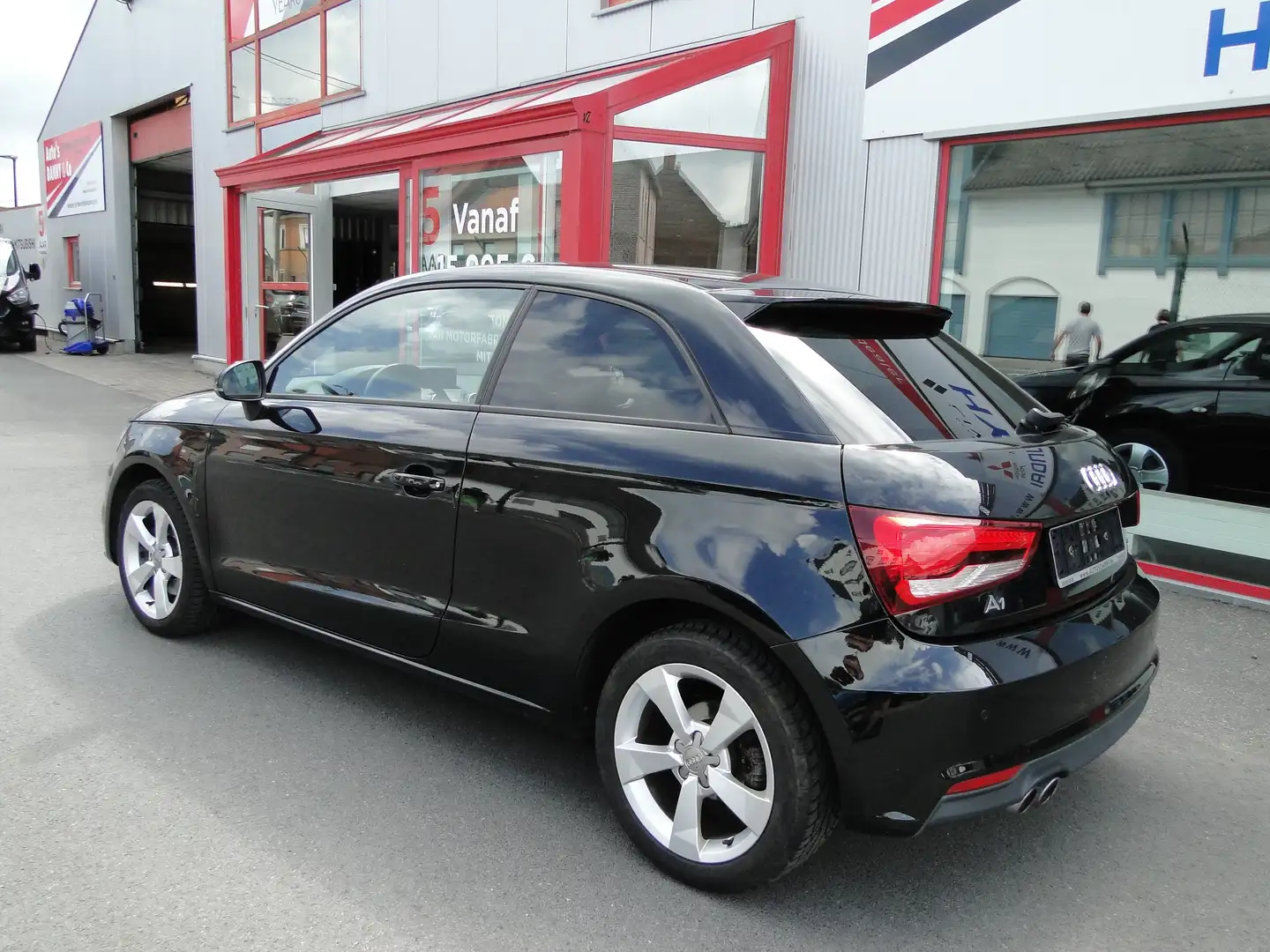 Audi A1 A1 1.4 TFSI sport navigatie Noir - 2