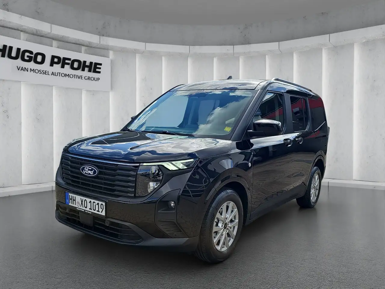 Ford Tourneo Courier Titanium 1.0 EcoBoost 92 kW Auto Kompaktvan. 5-tür