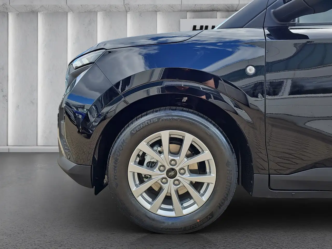 Ford Tourneo Courier Titanium 1.0 EcoBoost 92 kW Auto Kompaktvan. 5-tür 9