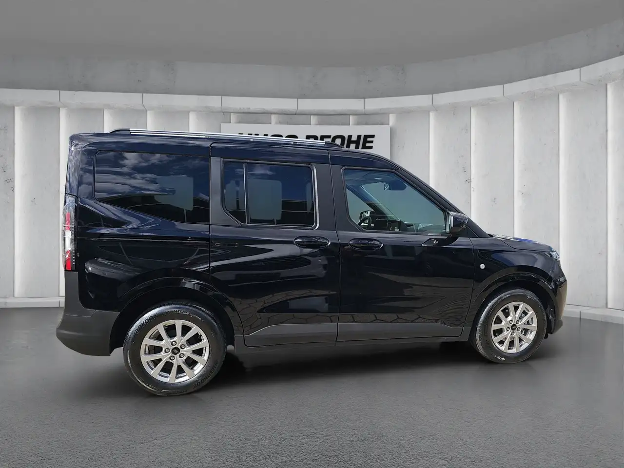 Ford Tourneo Courier Titanium 1.0 EcoBoost 92 kW Auto Kompaktvan. 5-tür 6