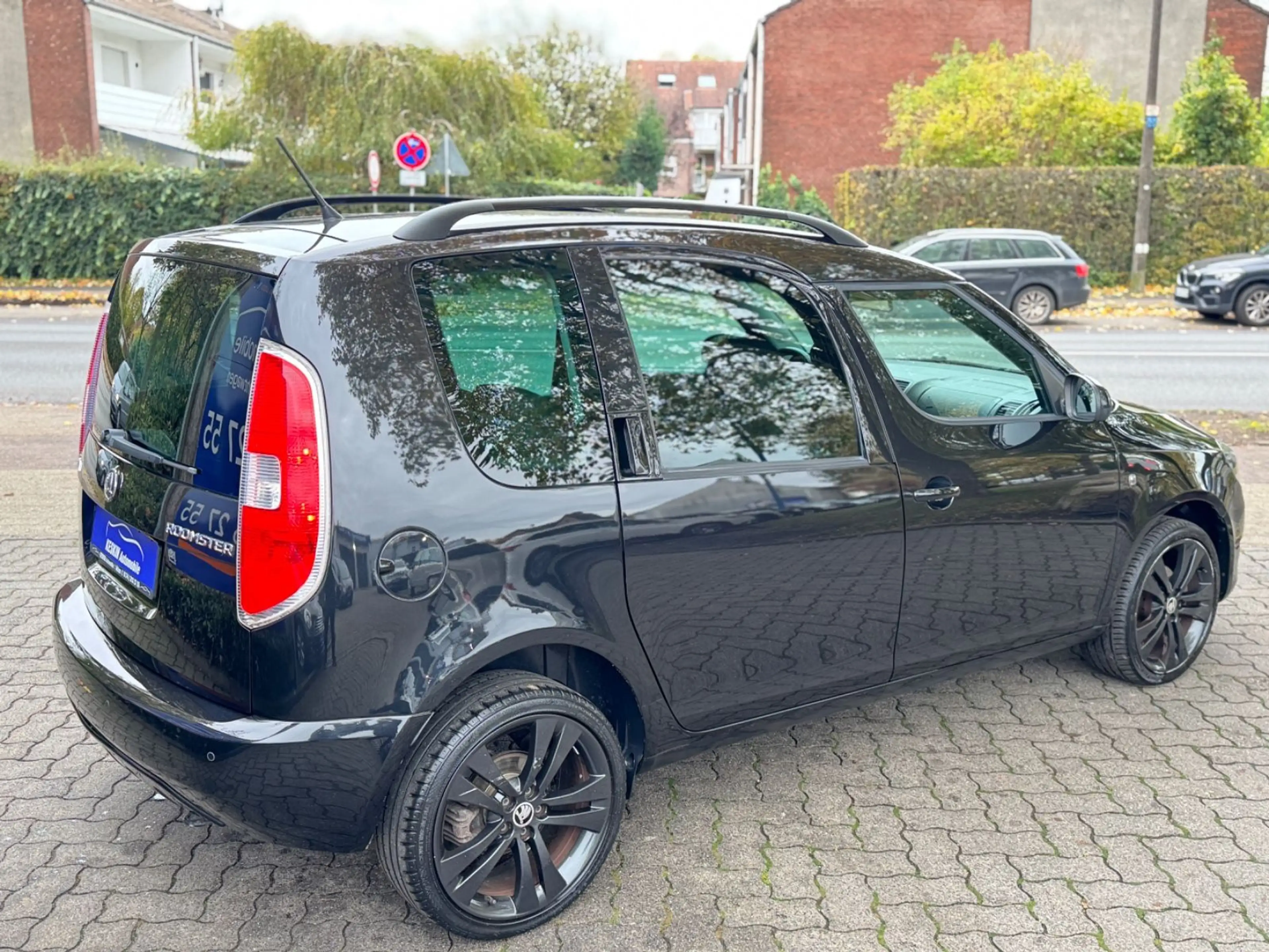 Skoda Roomster Noire*KLIMAAUTOMATIK*SITZHEIZUNG*TEMP* — photo 9