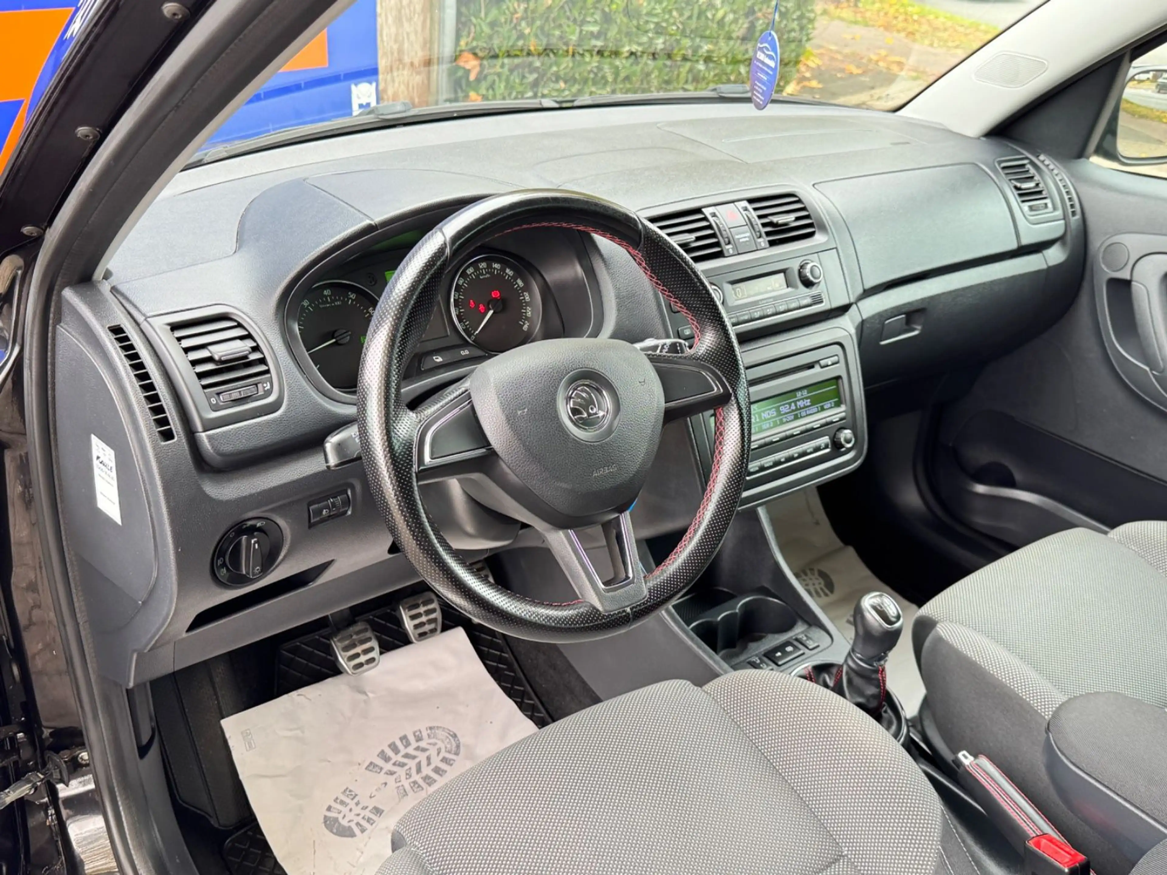 Skoda Roomster Noire*KLIMAAUTOMATIK*SITZHEIZUNG*TEMP* — photo 11