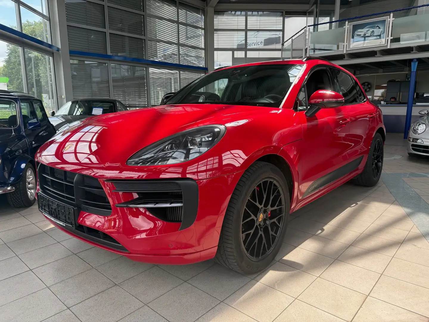 Porsche Macan GTS Panorama-Glasdach Rot - 1