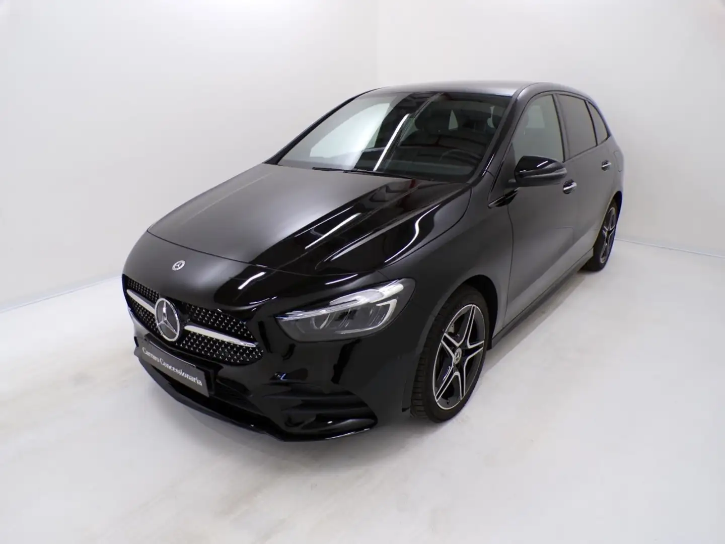 Mercedes-Benz B 250 e Plug-in hybrid Černá - 1