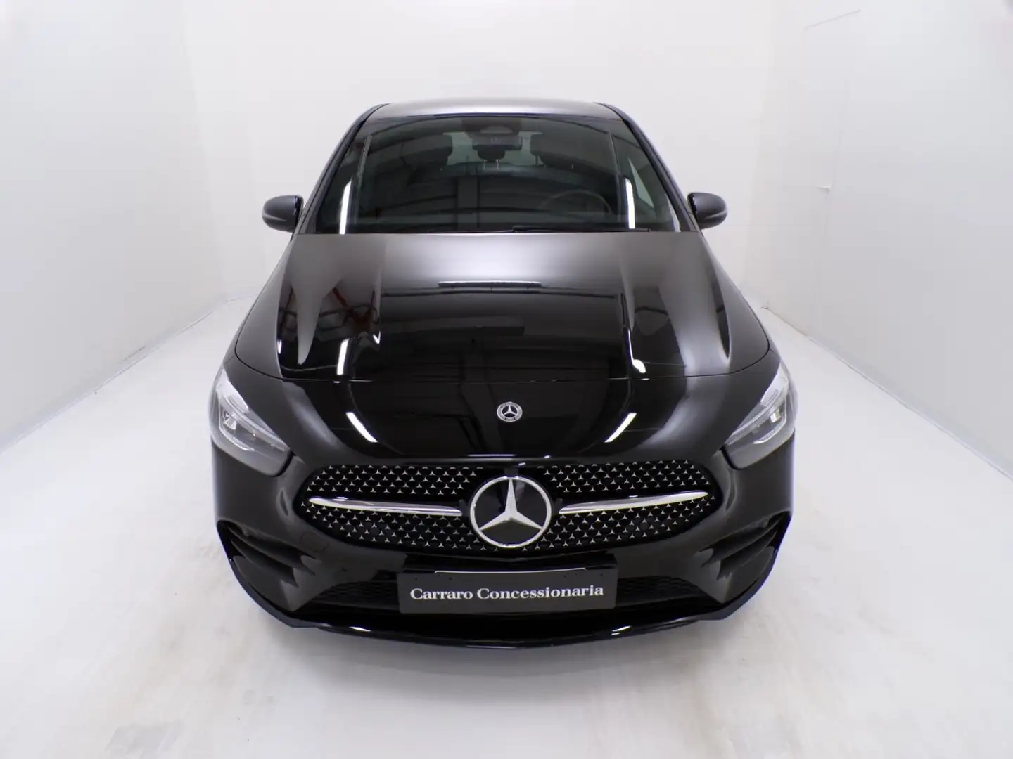 Mercedes-Benz B 250 e Plug-in hybrid Černá - 2