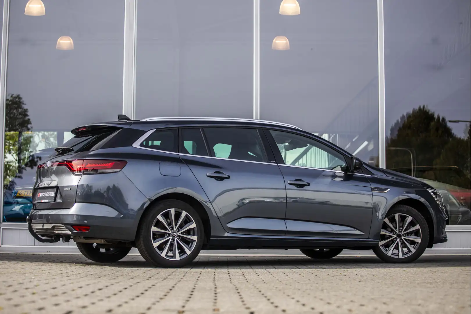 Renault Megane E-Tech Estate 1.6 Plug-In Hybrid R.S. Line | Head-up | Ca Blauw - 2