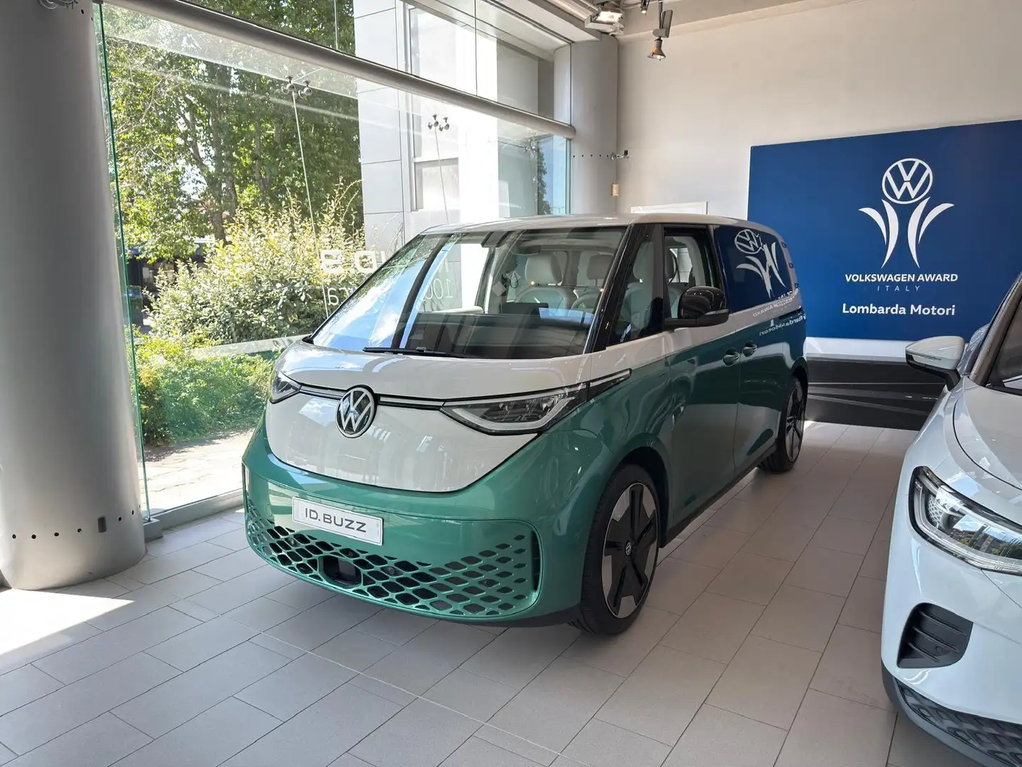 Volkswagen ID. Buzz Pro 210 kW - 286CV auto **PROMO SUMMER** Groen - 1