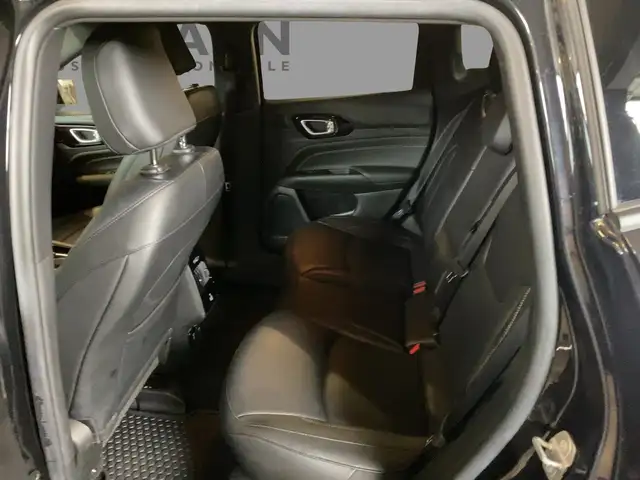 Jeep Compass view 9