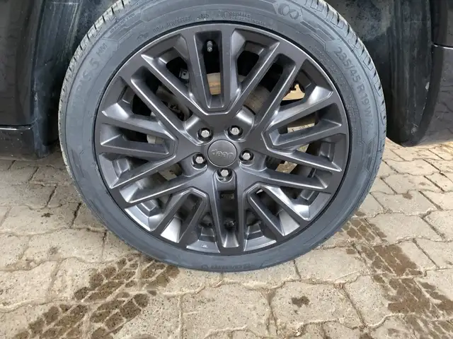 Jeep Compass view 13
