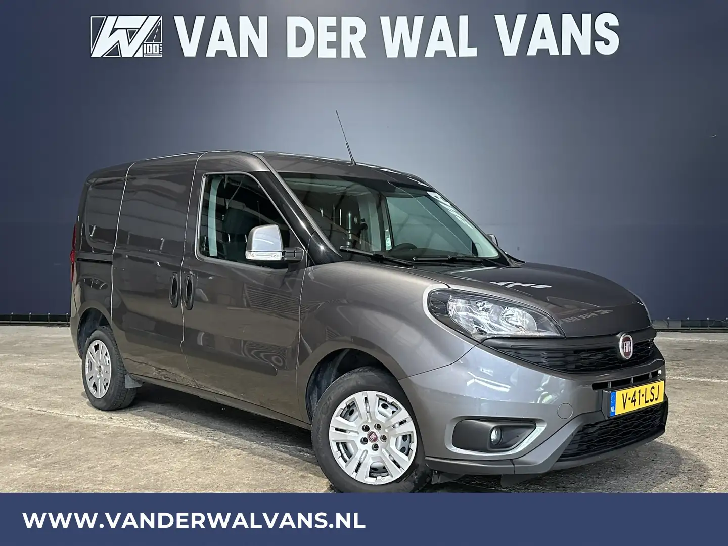 Fiat Doblo Cargo 1.3 MJ L1H1 Euro6 Airco | 3-Zits | Camera | Grijs - 1