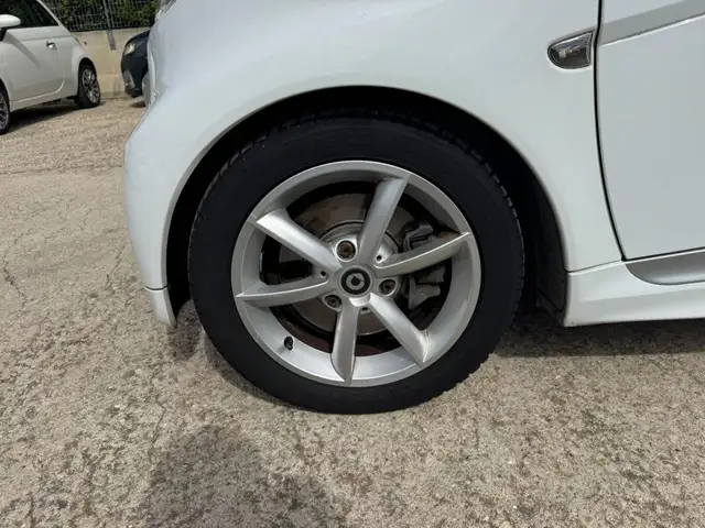 Smart Fortwo view 9
