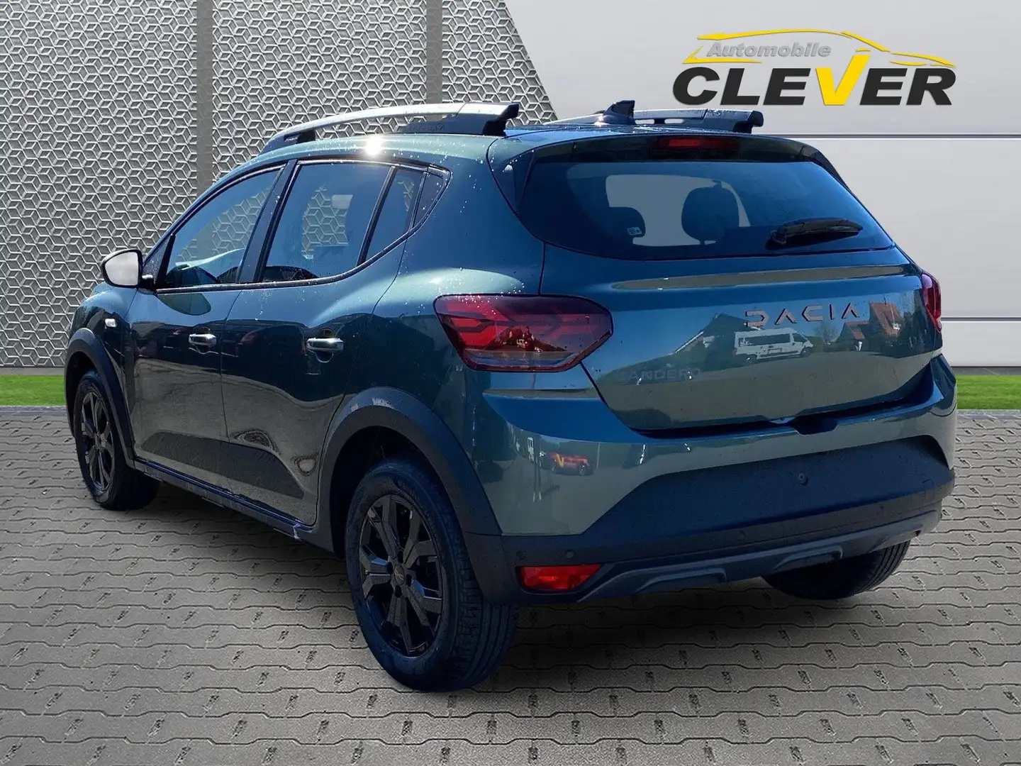 Dacia Sandero Stepway Extreme TCe 110 Navi PDC Kamera Verde - 2