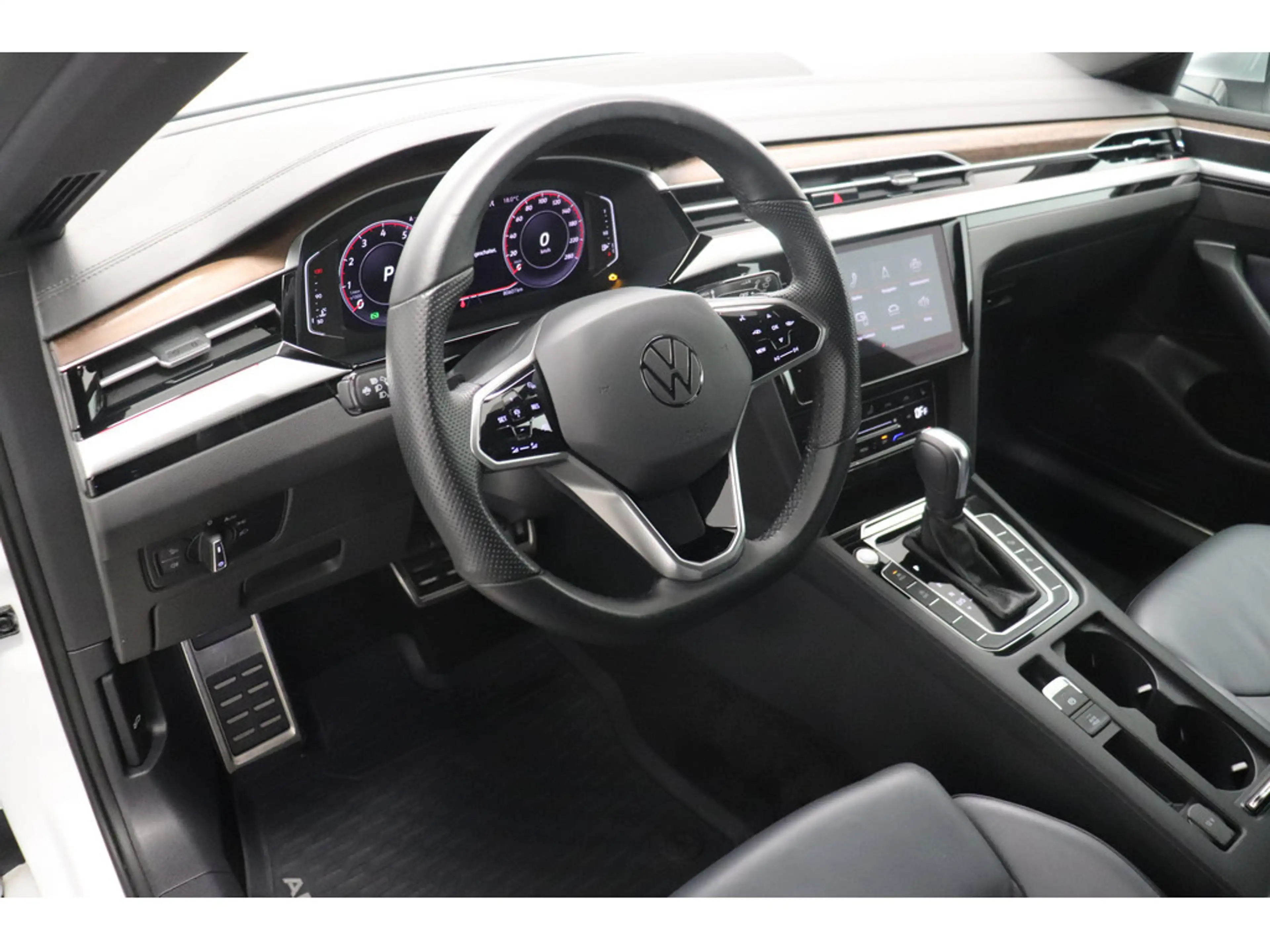 Volkswagen Arteon Shooting Brake 2.0 TSI Elegance #LEDER #Matrix — photo 11