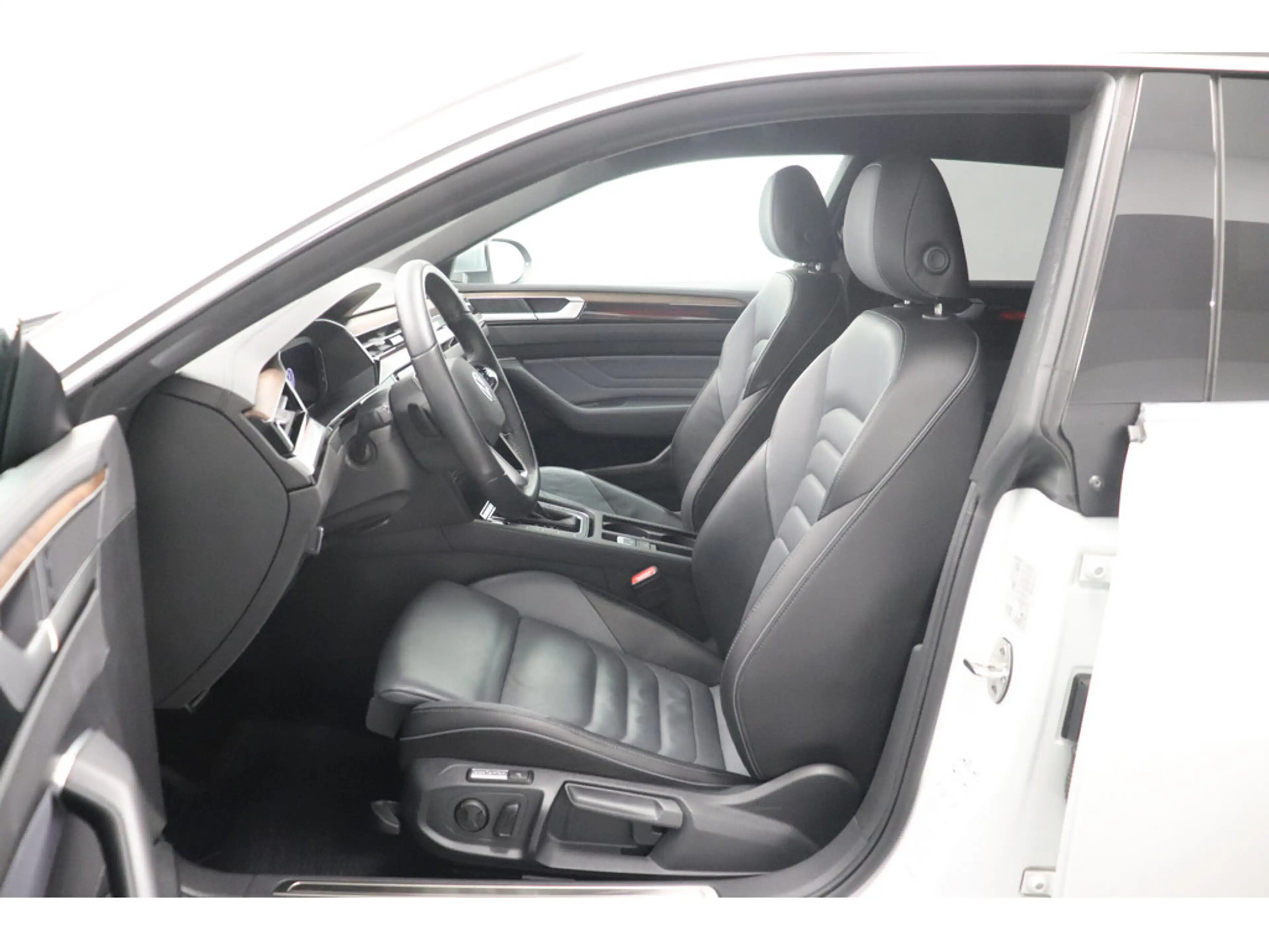 Volkswagen Arteon Shooting Brake 2.0 TSI Elegance #LEDER #Matrix — photo 7