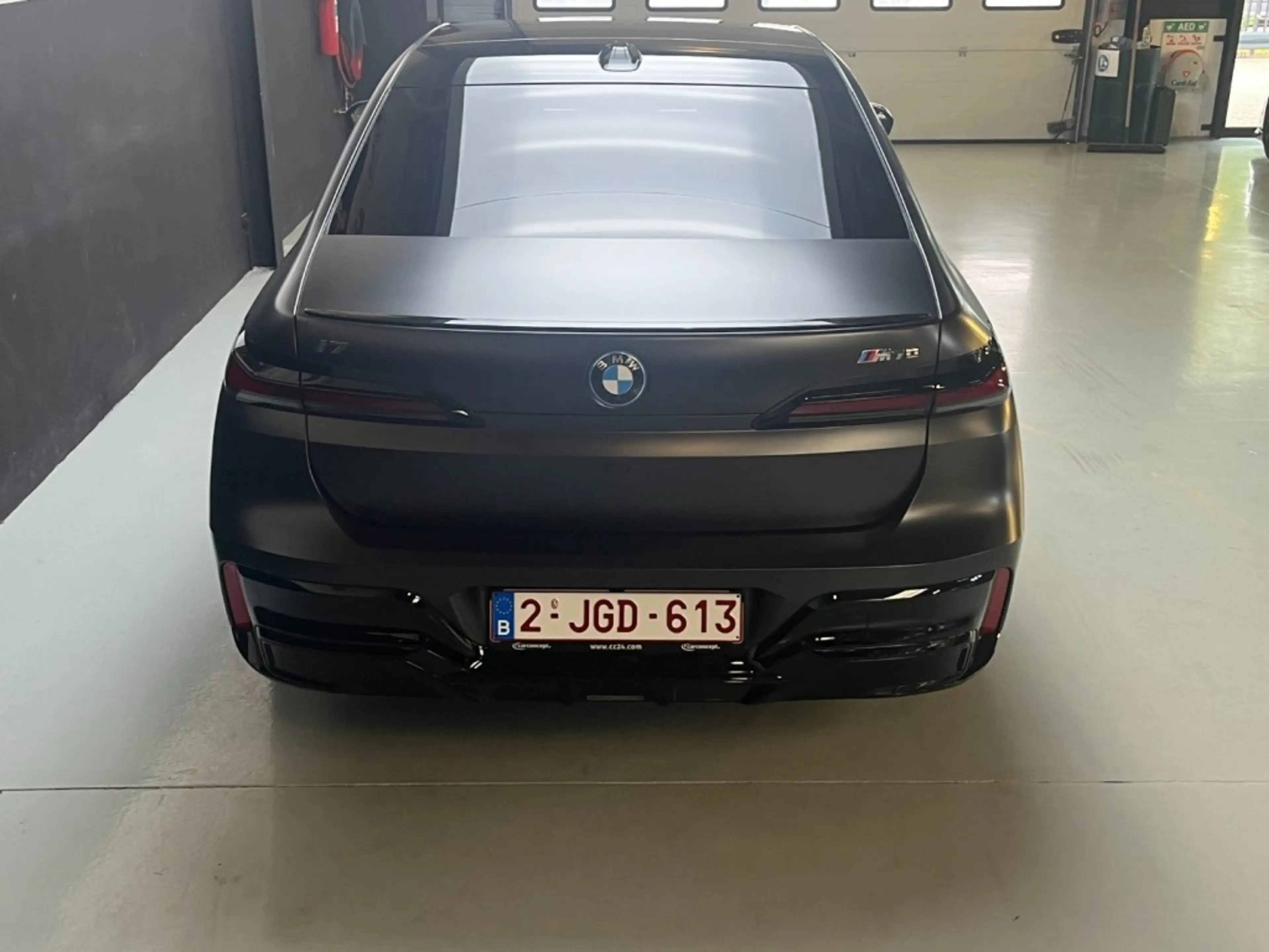 BMW i7 M70 X-Drive  (VAT Car)  (2026) — photo 4