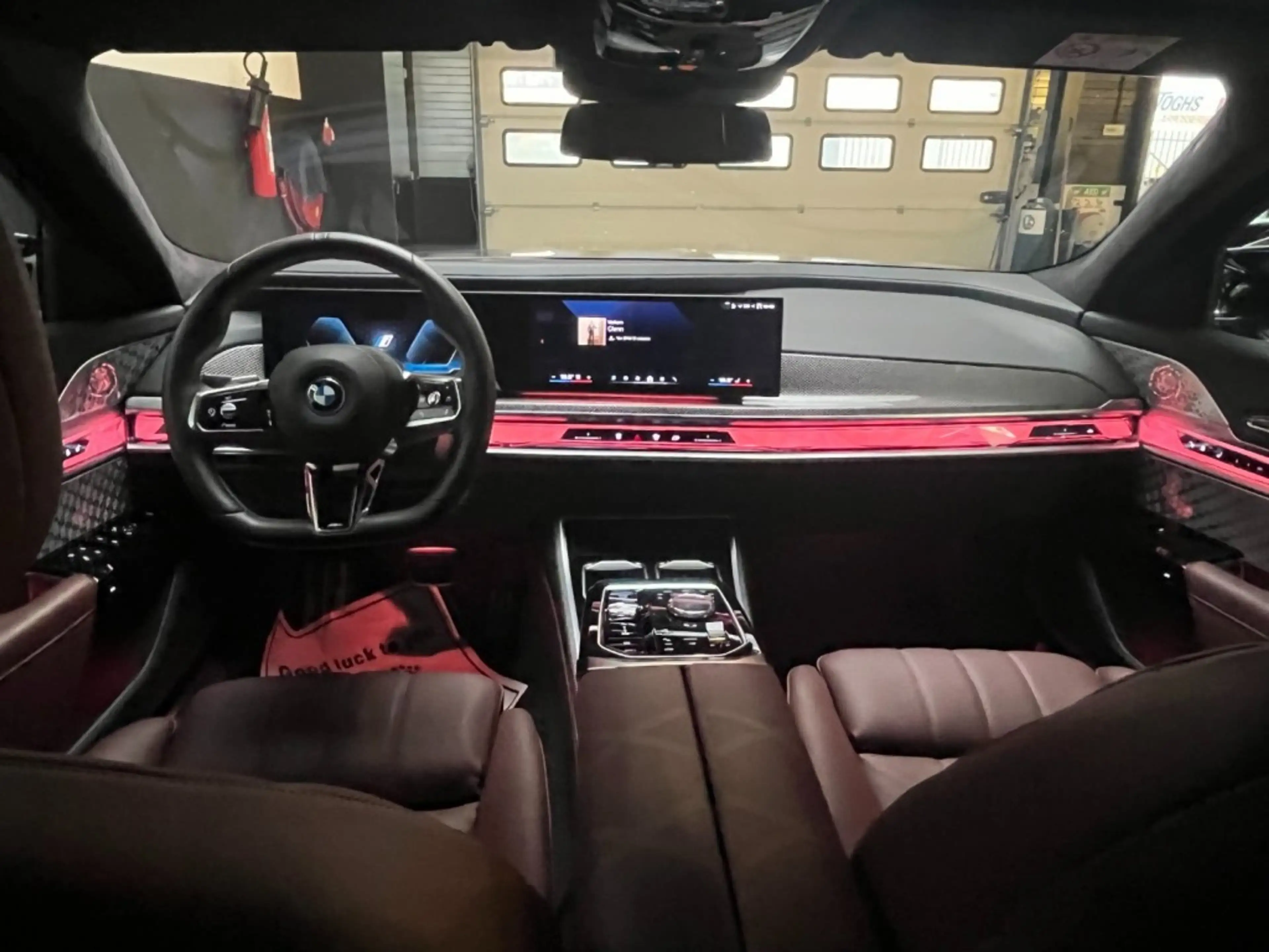 BMW i7 M70 X-Drive  (VAT Car)  (2026) — photo 7