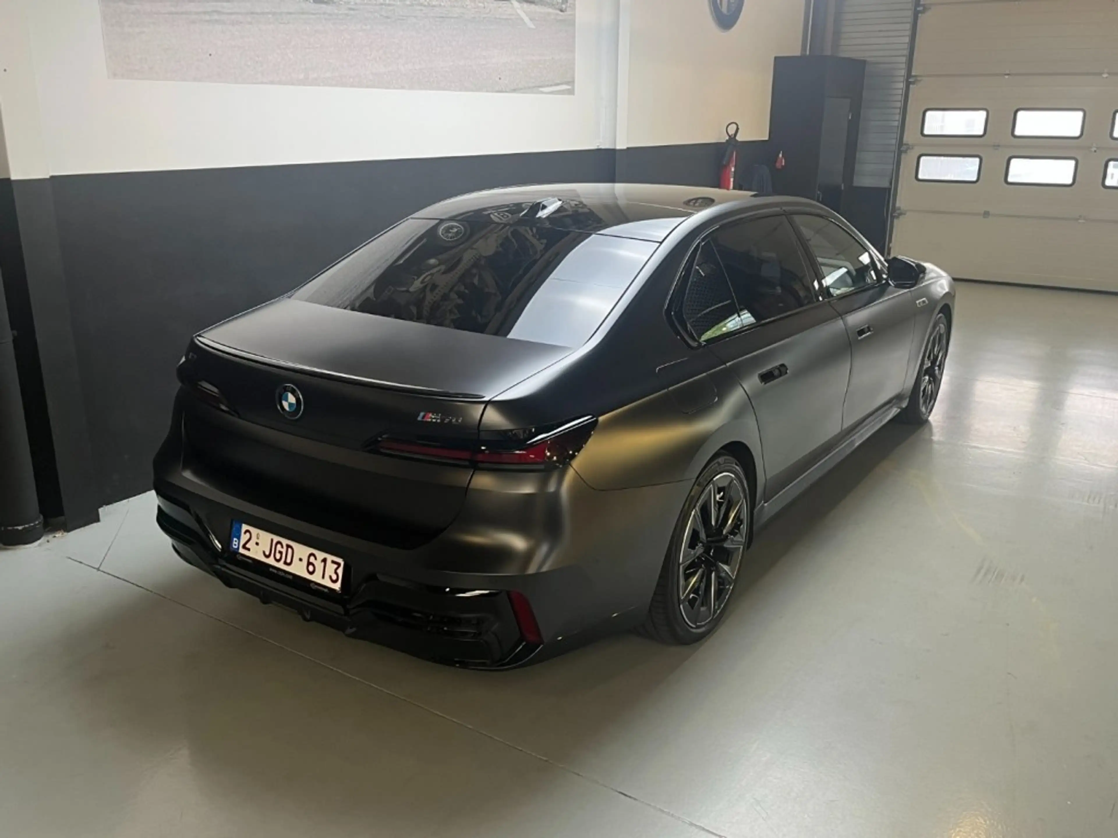 BMW i7 M70 X-Drive  (VAT Car)  (2026) — photo 3
