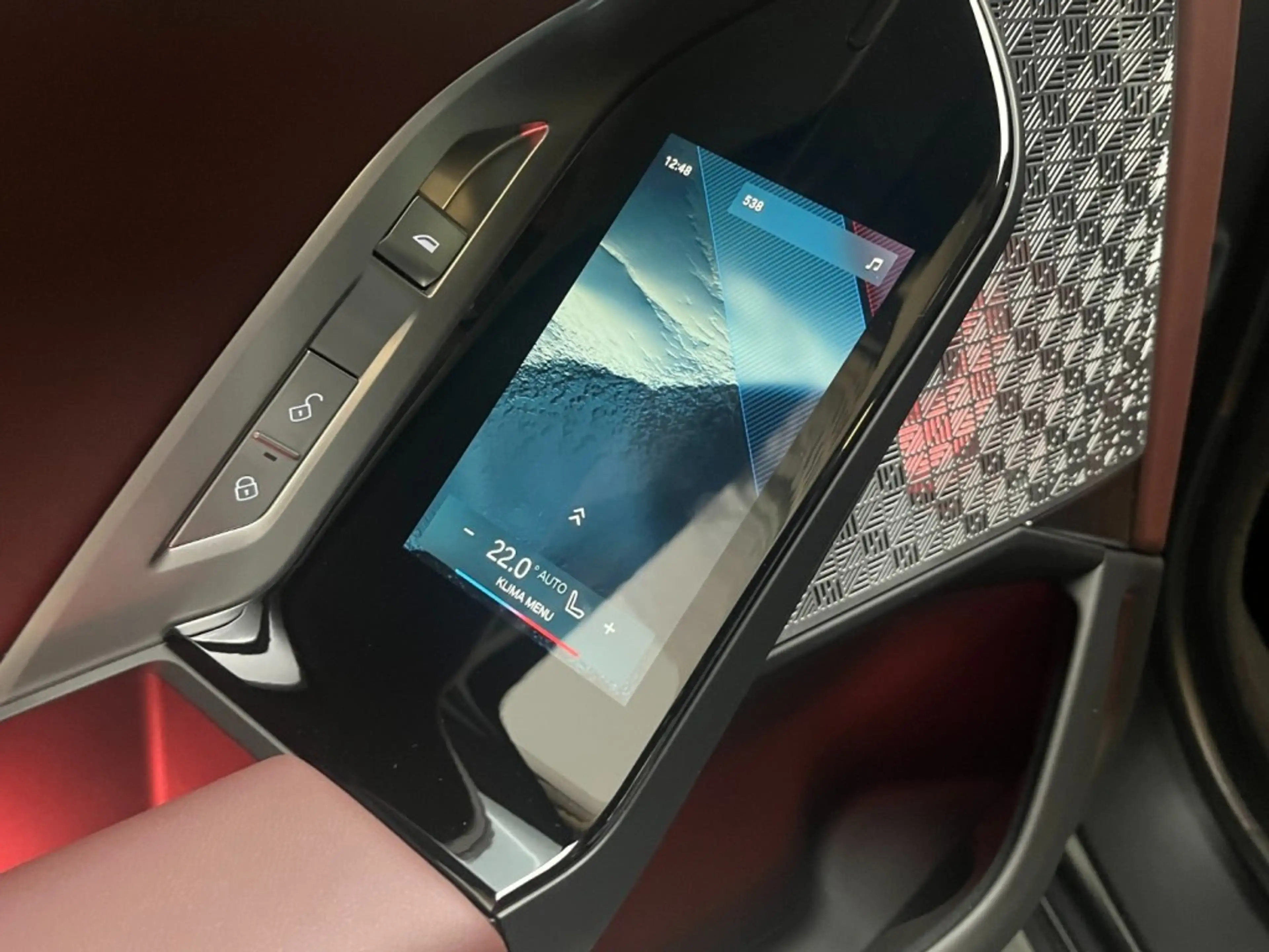 BMW i7 M70 X-Drive  (VAT Car)  (2026) — photo 13