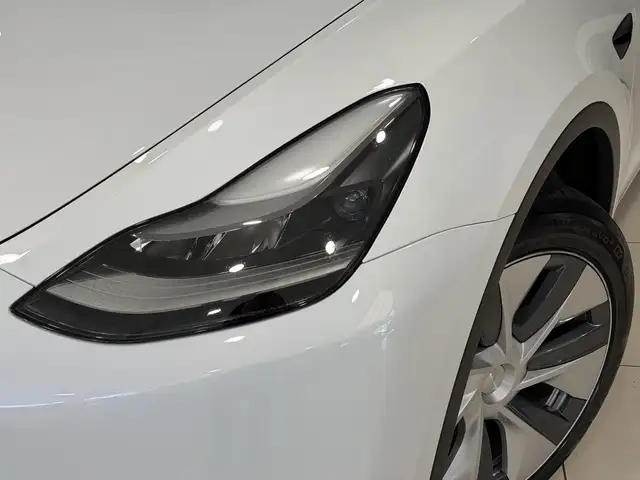 Tesla Model Y view 11