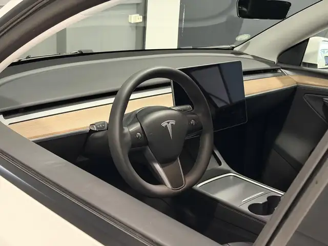 Tesla Model Y view 3