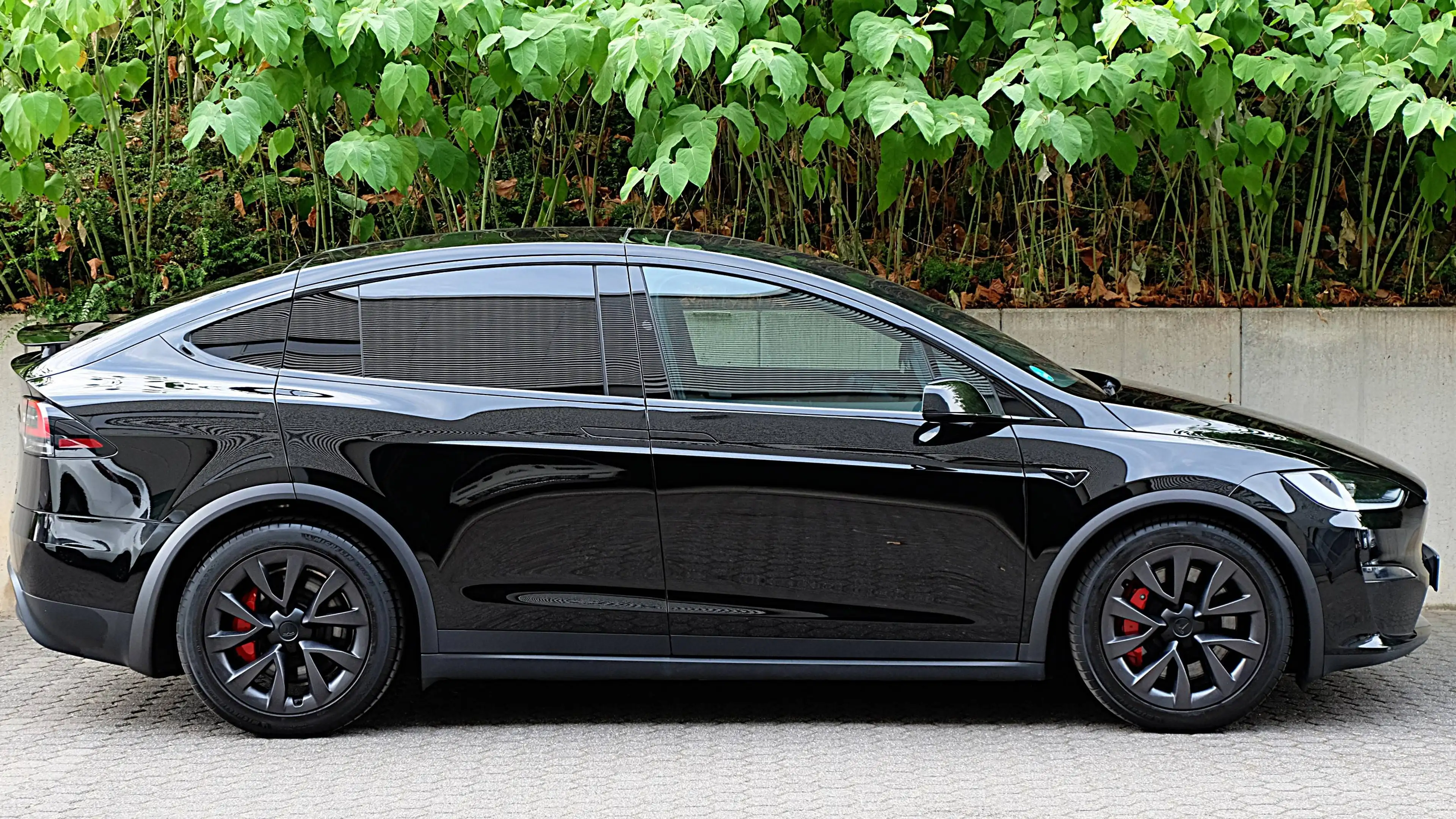Tesla Model X Plaid, HW4, Modell 2024, 6-Sitze, NEUWERTIG !!!! — photo 2