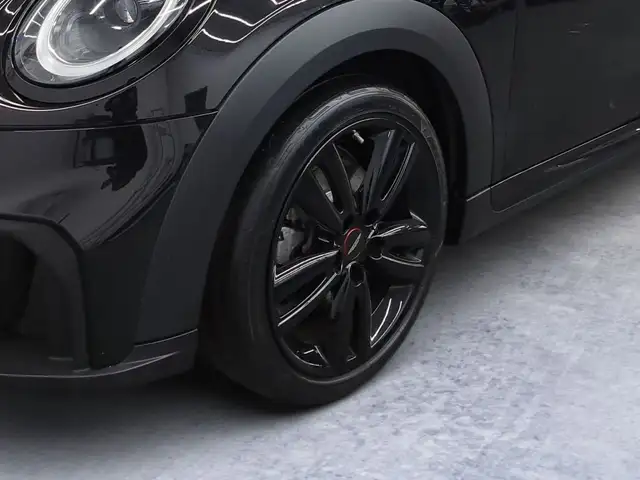 MINI Hatch view 6