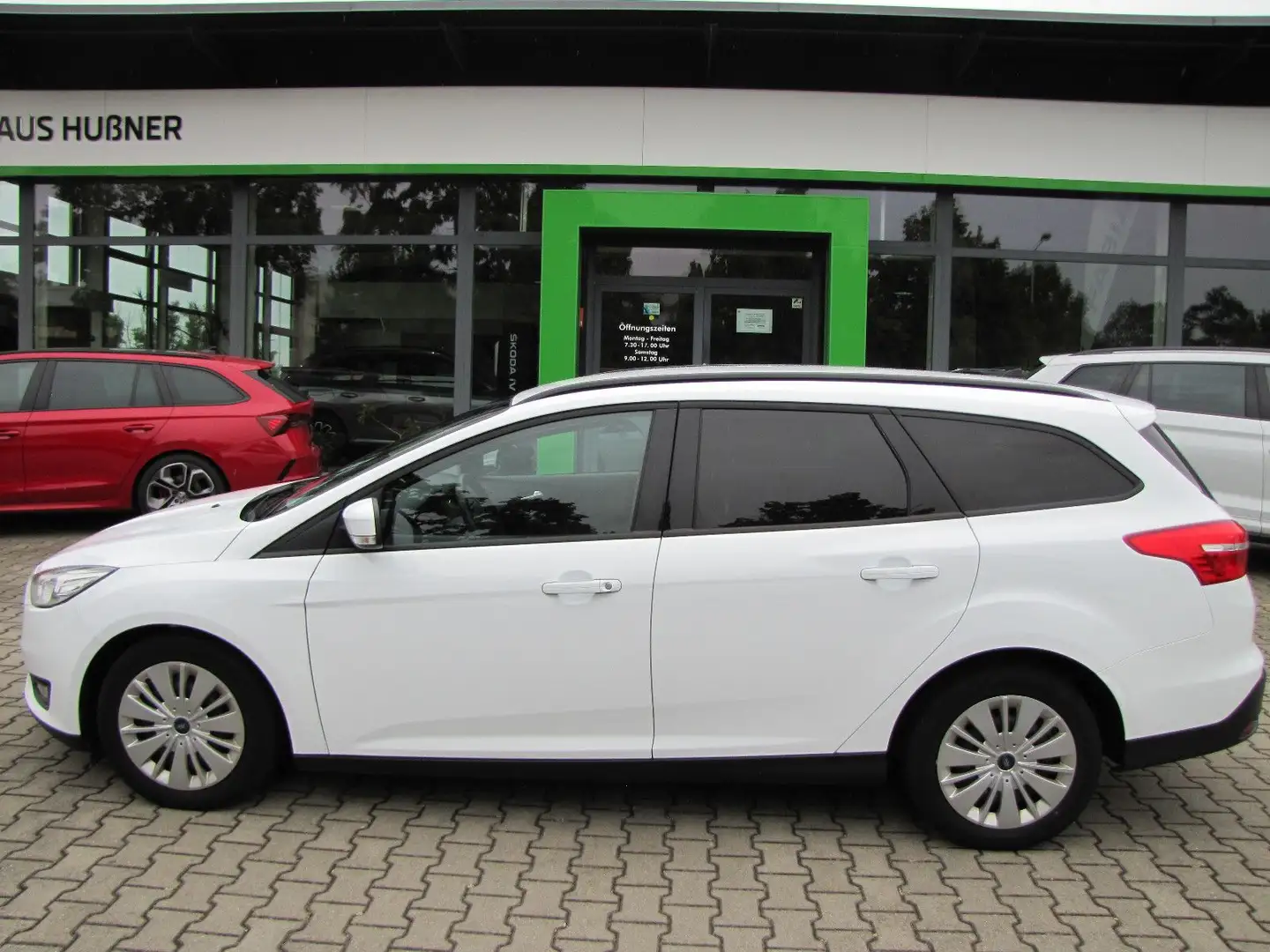 Ford Focus Turnier Trend Weiß - 2