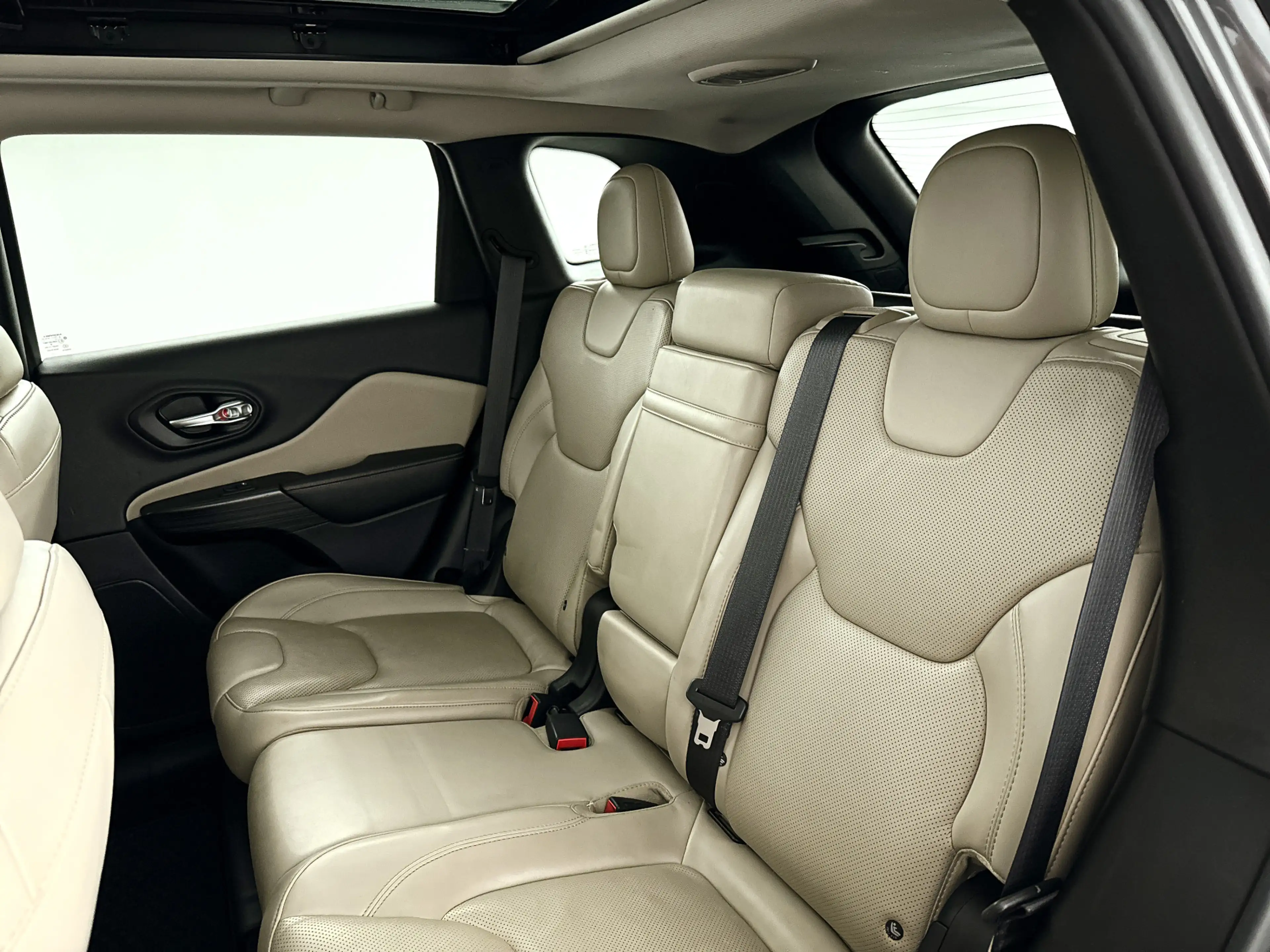 Jeep Cherokee 2.2 Limited | Panoramadak | Parkeercamera | Stoel- — photo 12