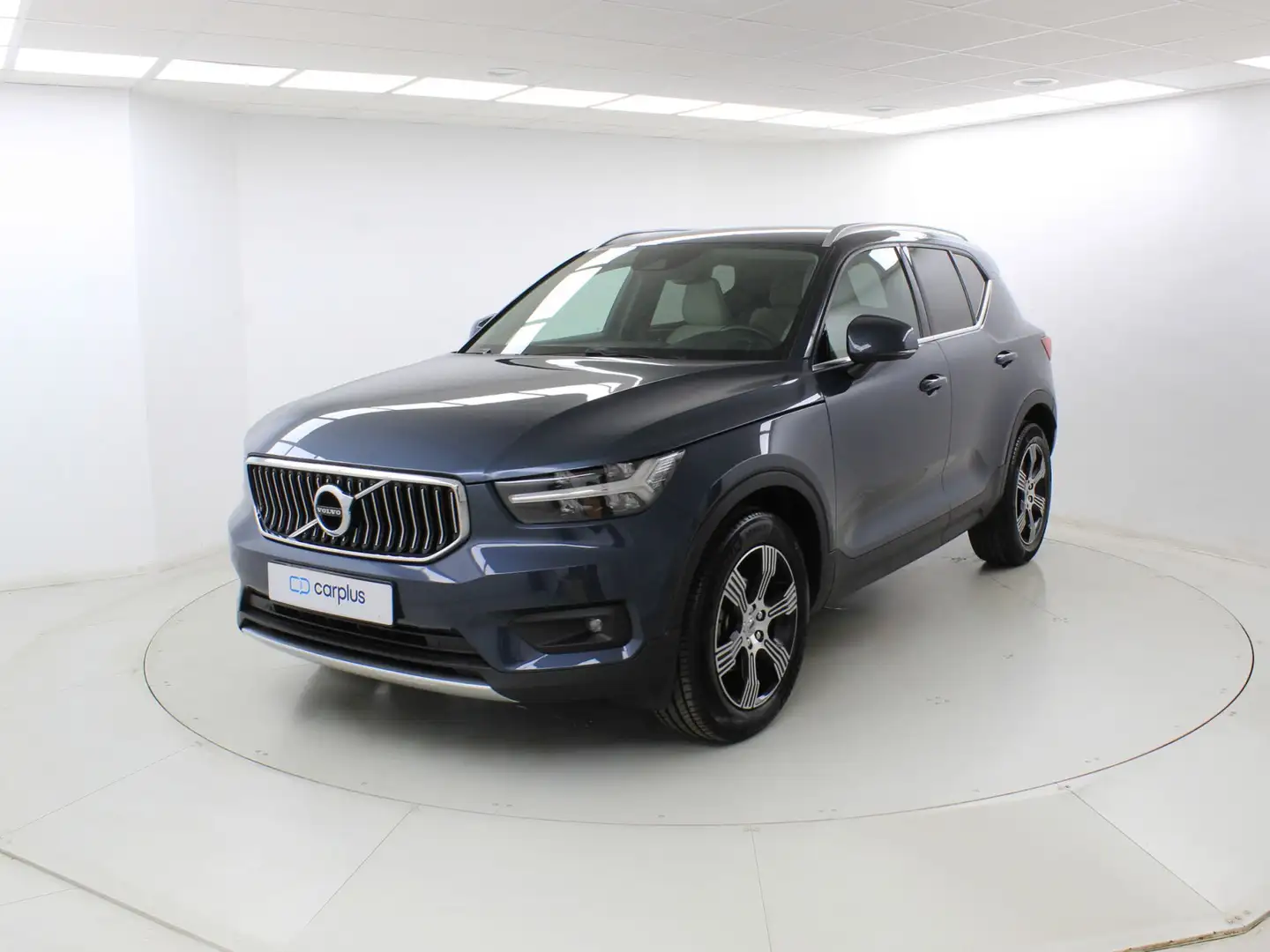 Volvo XC40 D3 Momentum Noir - 2