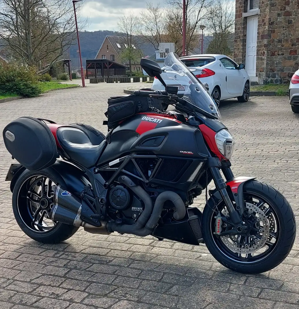 Ducati Diavel Carbon Siyah - 2