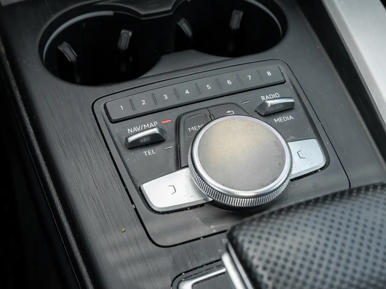 Audi A4 снимка Audi A4