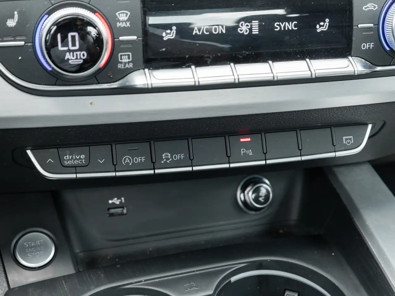 Audi A4 снимка Audi A4