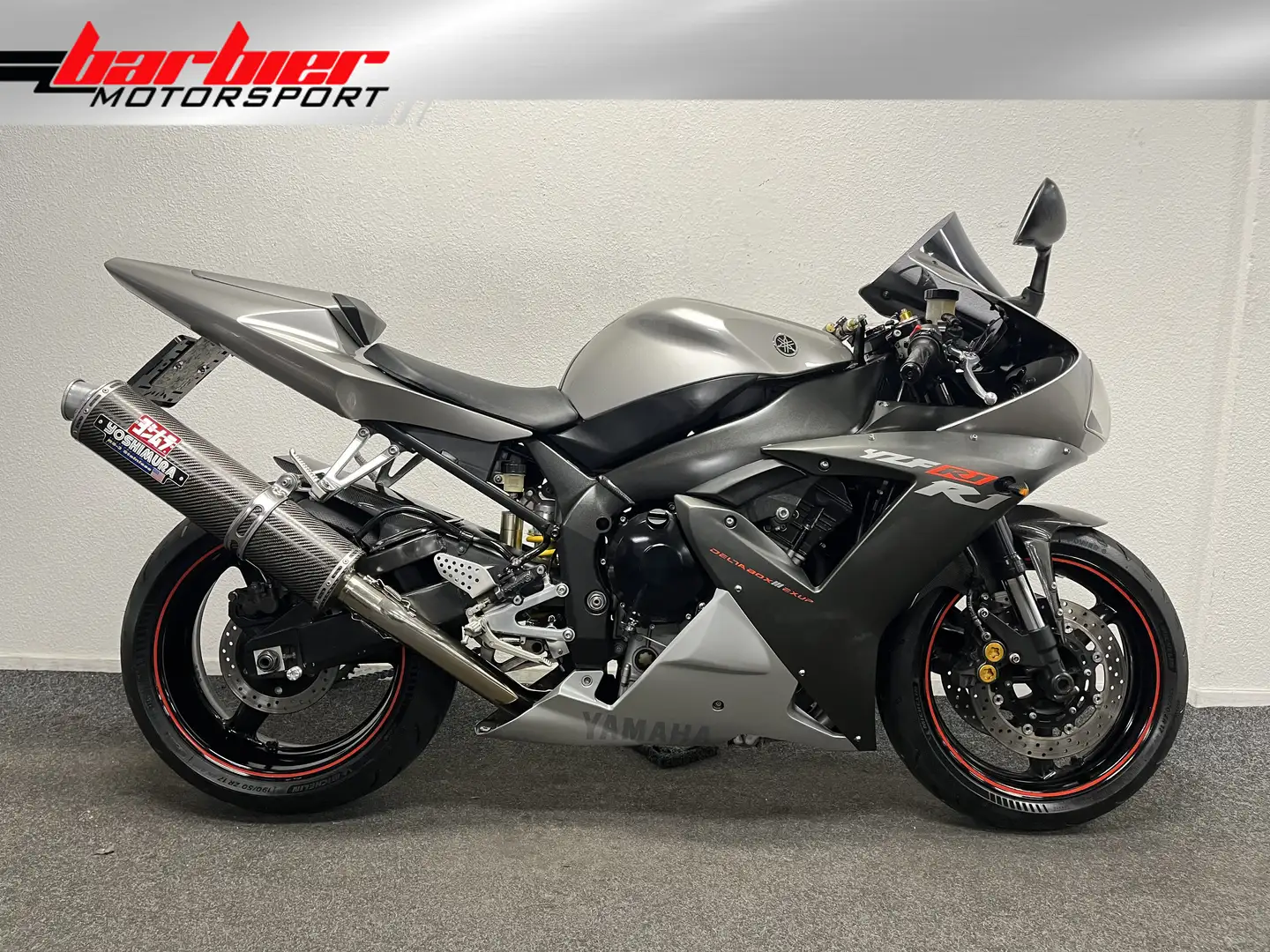 Yamaha YZF-R1 Šedá - 1