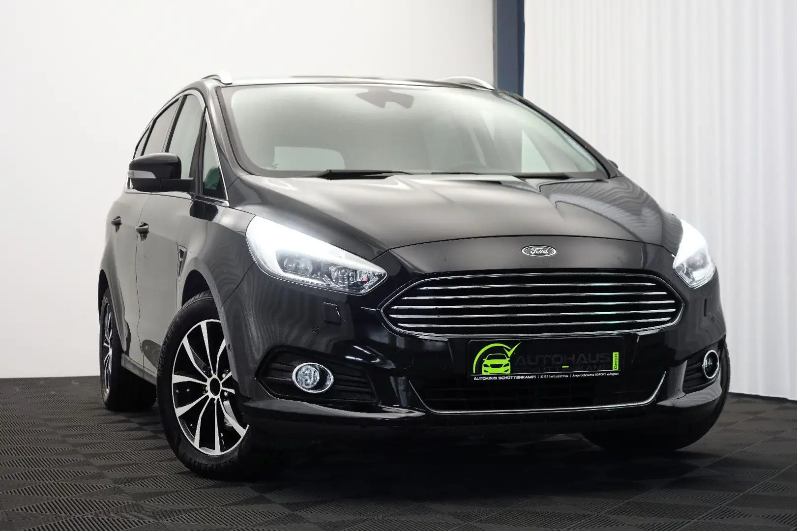 Ford S-Max Titanium KMRA+7SITZE+LED+ELKTR.HKKLAPPE Schwarz - 1