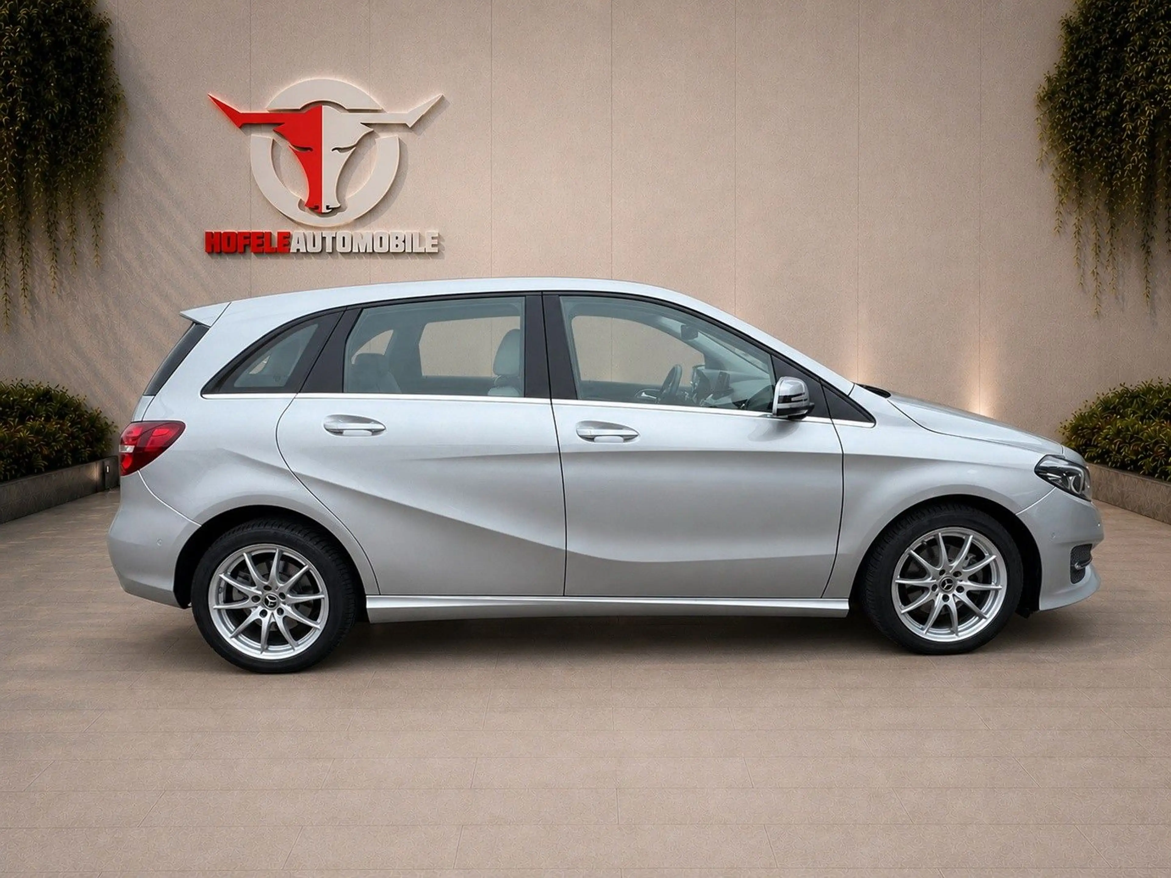 Mercedes-Benz B 220 4Matic**ACC/KLIMA/NAVI/LED/AMBIENTE** — photo 6
