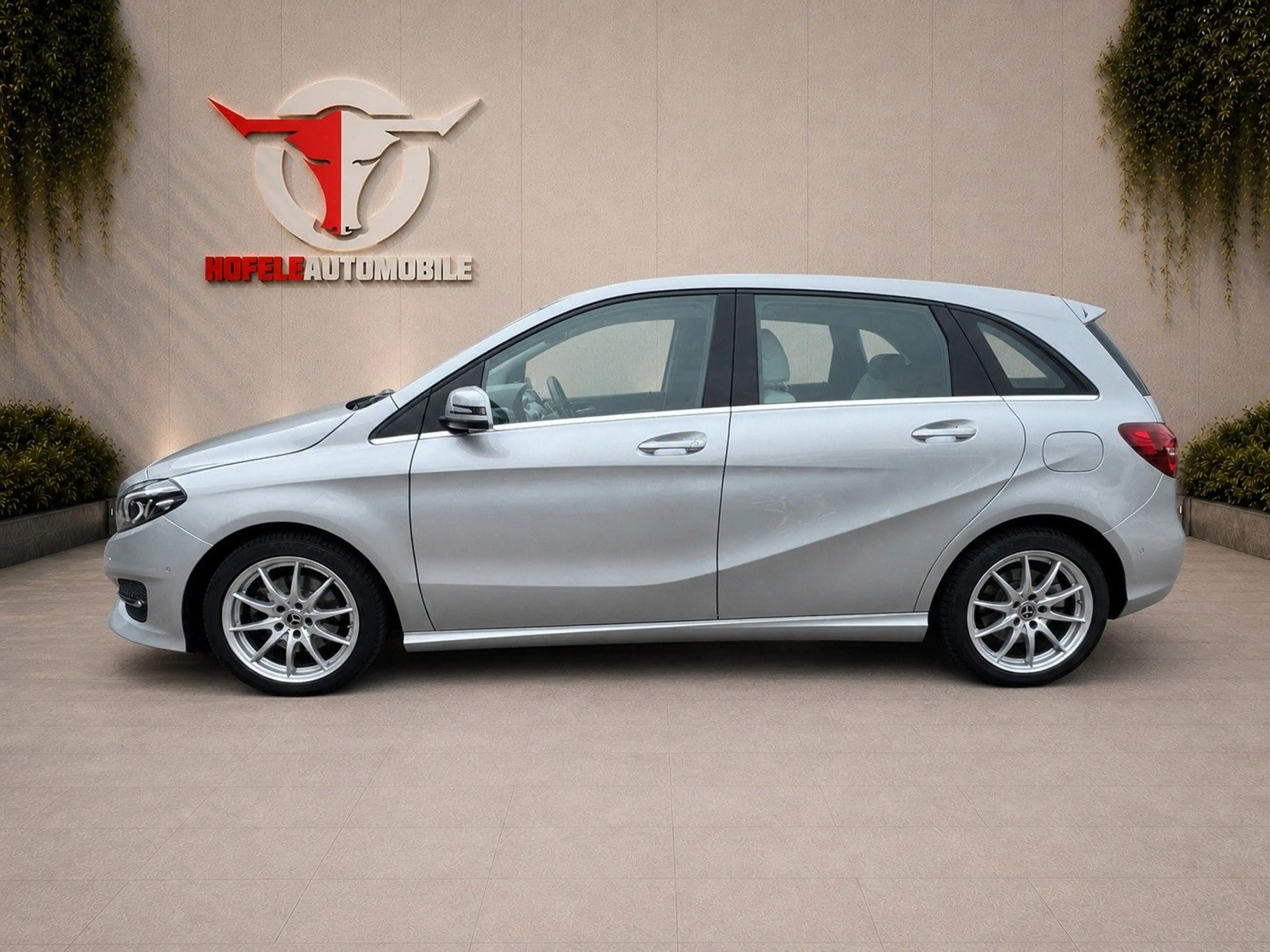 Mercedes-Benz B 220 4Matic**ACC/KLIMA/NAVI/LED/AMBIENTE** — photo 8