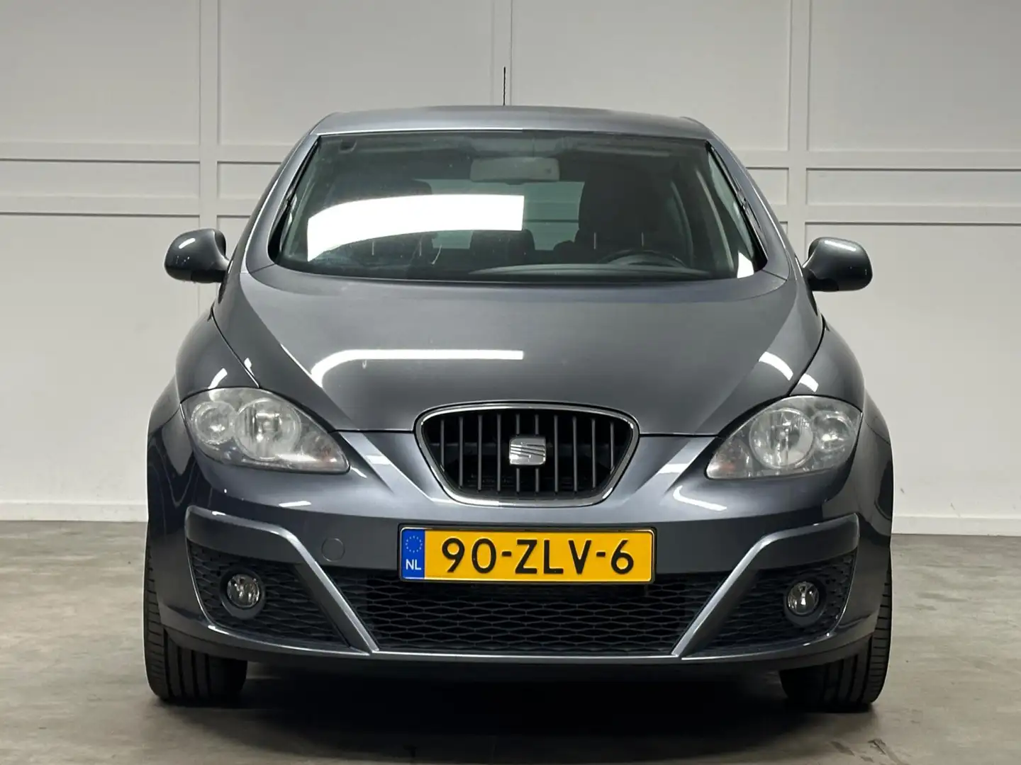 SEAT Altea 1.2 TSI / 2013 / Navi / Cruise / PDC / Business Gris - 2