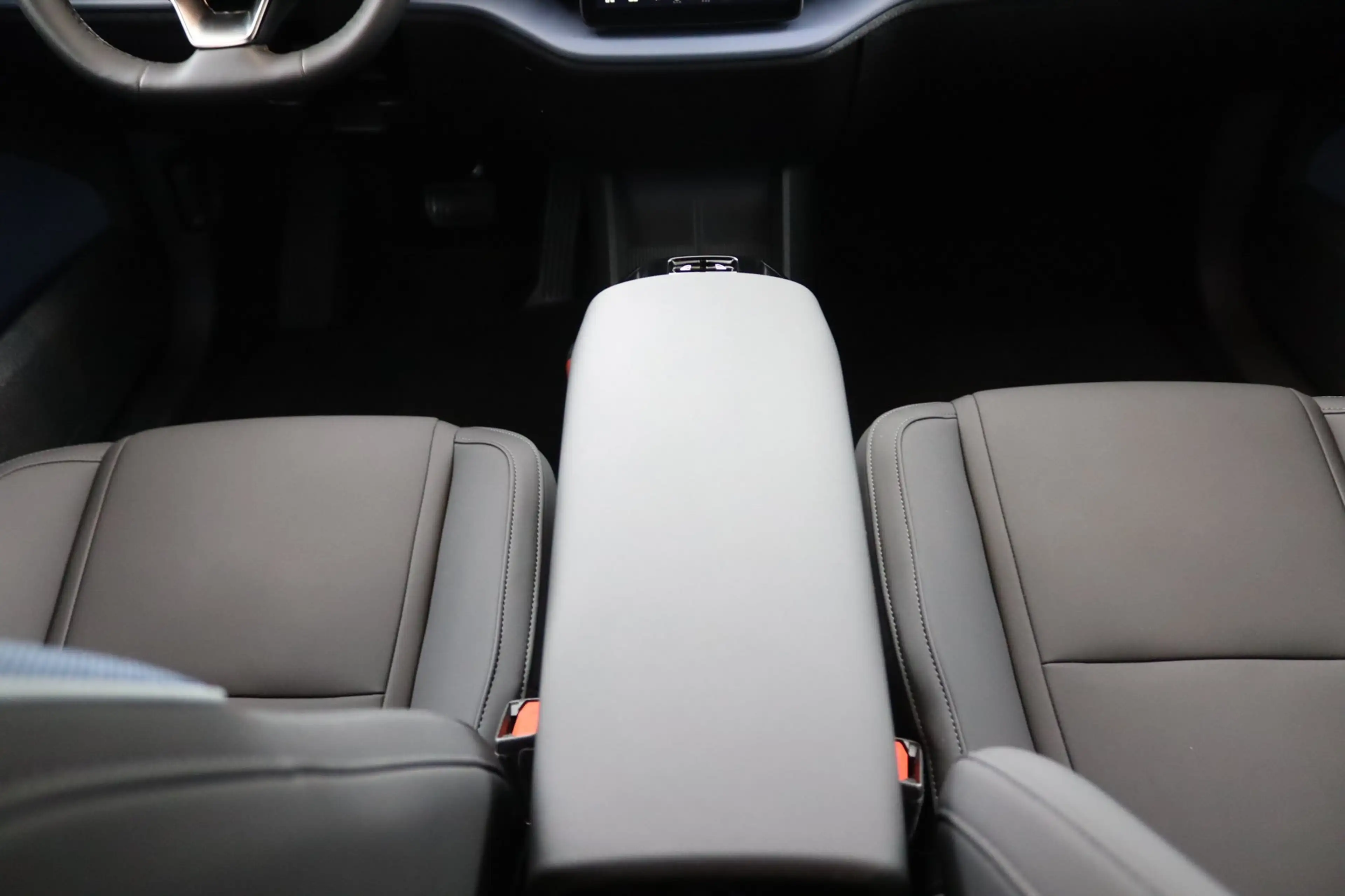 Volvo EX30 Single Motor Extended Range Plus 69 kWh | SoH 97% — photo 40