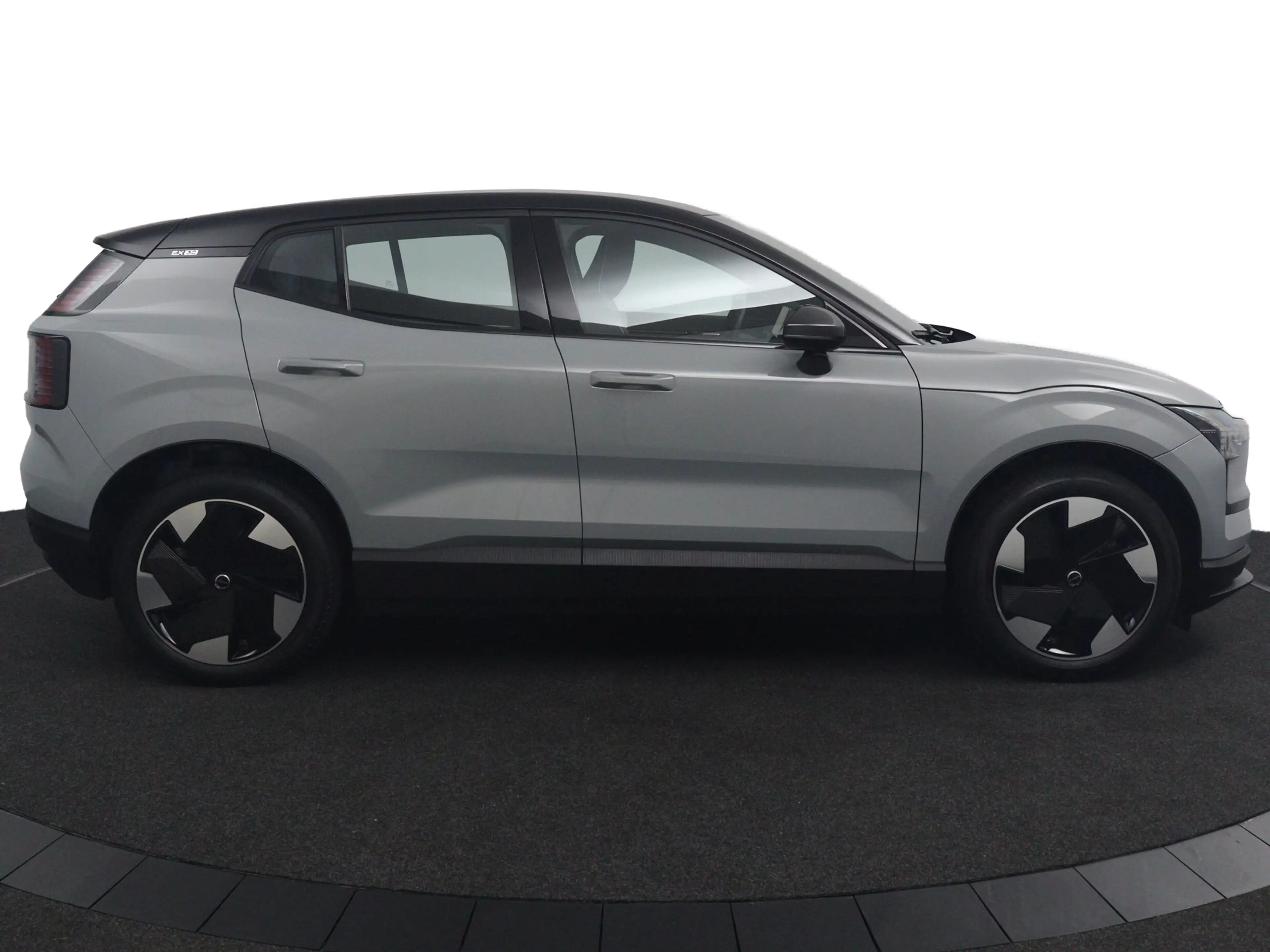 Volvo EX30 Single Motor Extended Range Plus 69 kWh | SoH 97% — photo 27