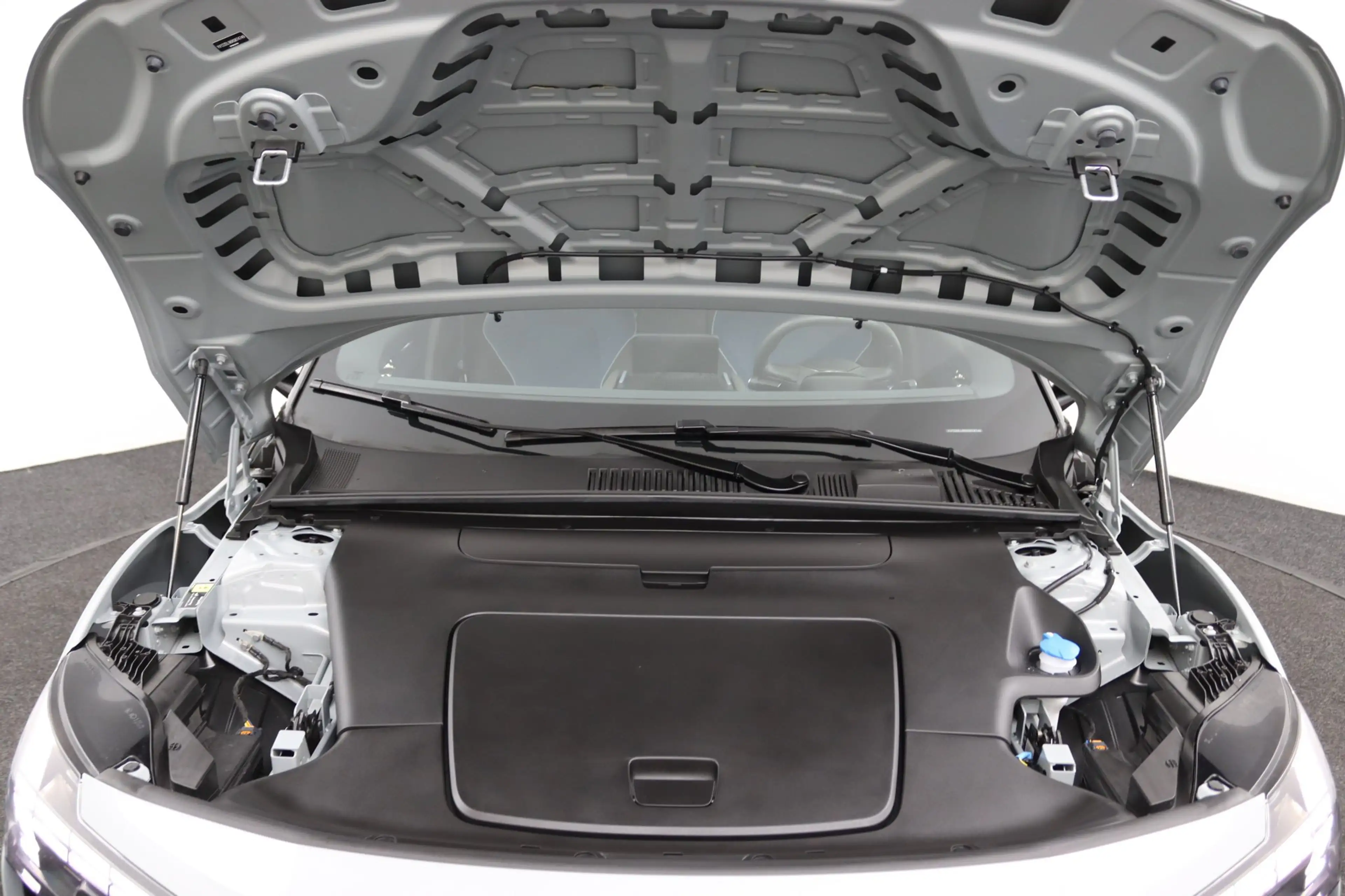 Volvo EX30 Single Motor Extended Range Plus 69 kWh | SoH 97% — photo 34
