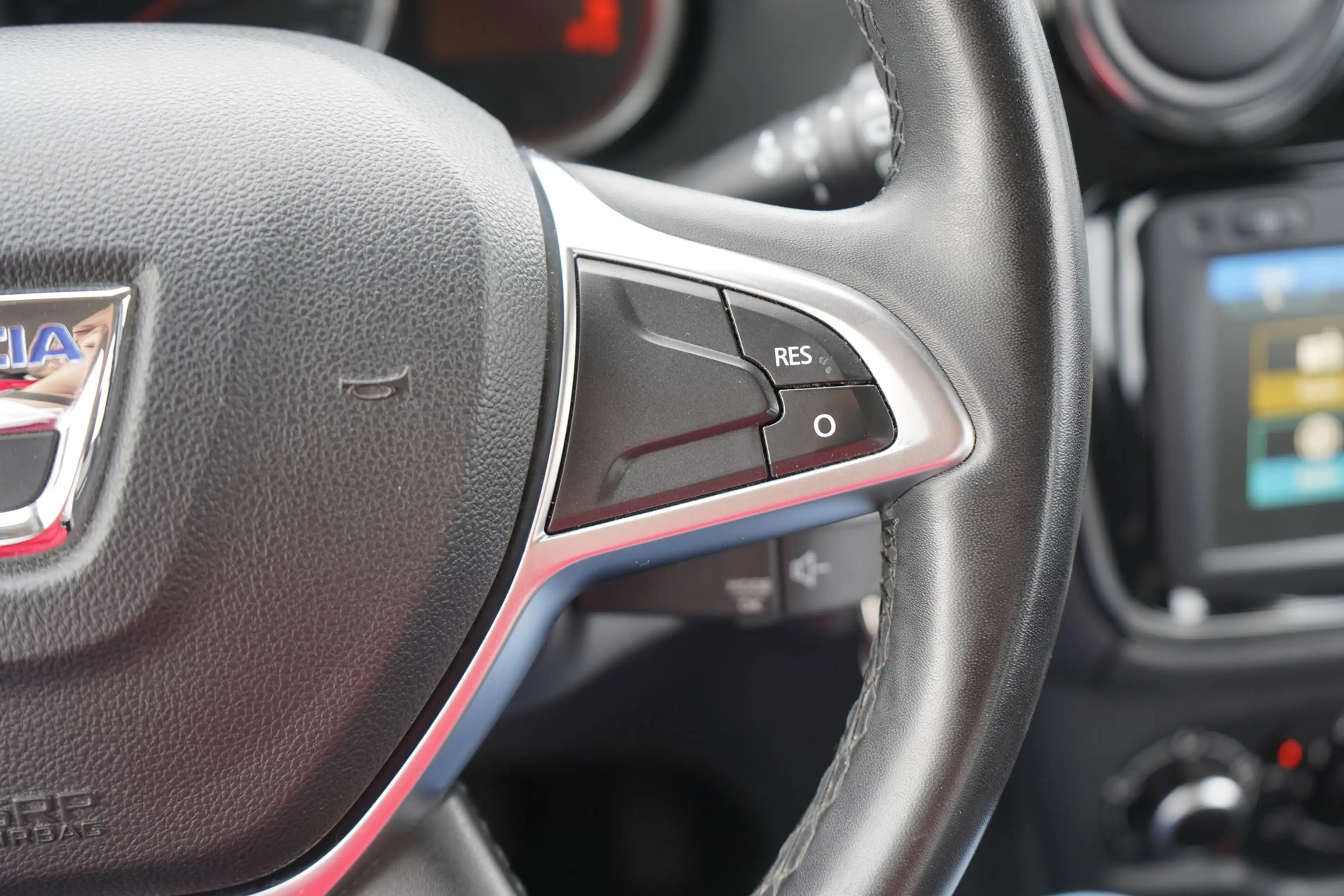 Dacia Dokker Stepway 1.6 SCe Navi Tempomat PDC Kamera — photo 12