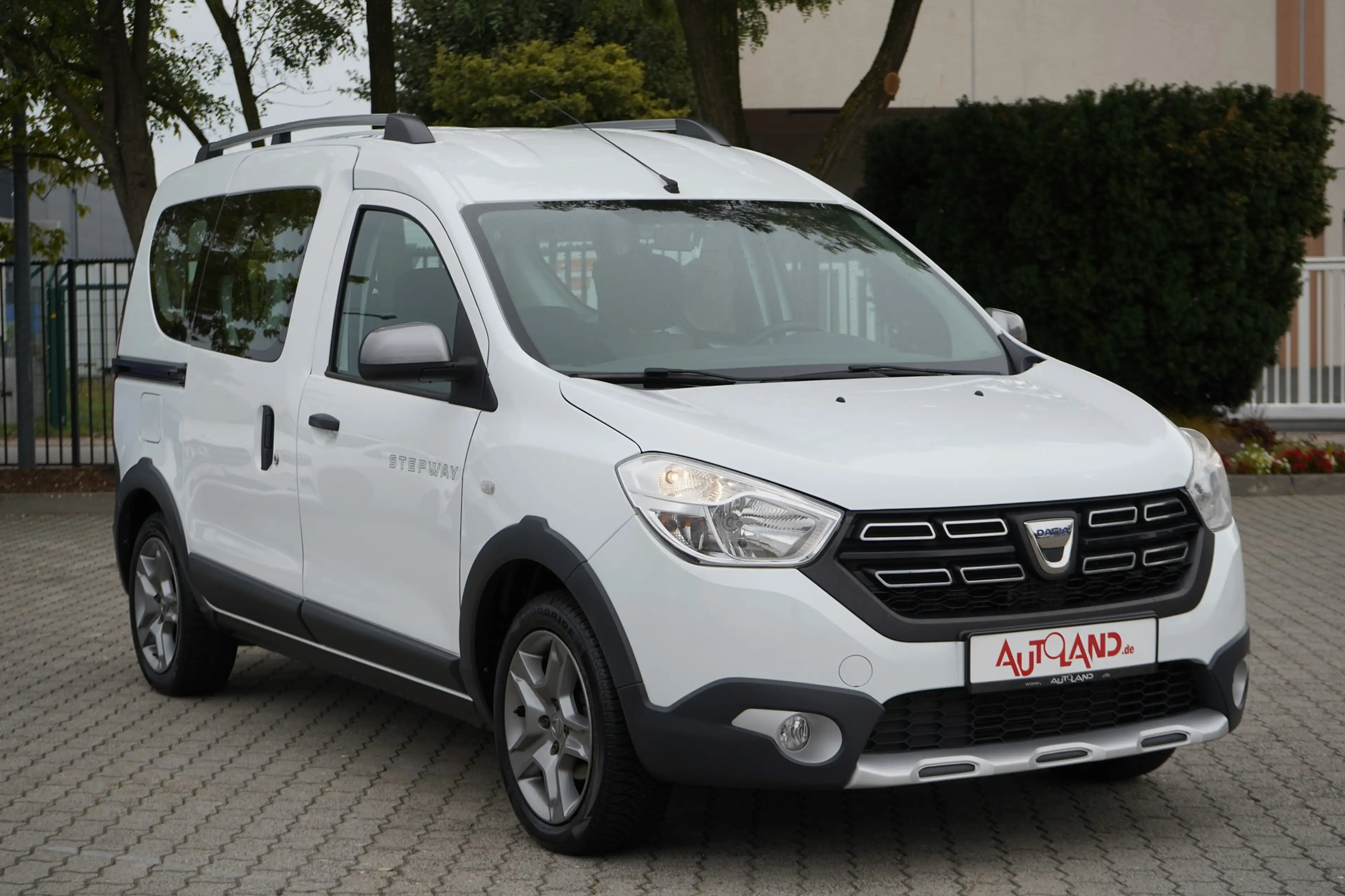 Dacia Dokker Stepway 1.6 SCe Navi Tempomat PDC Kamera — photo 3