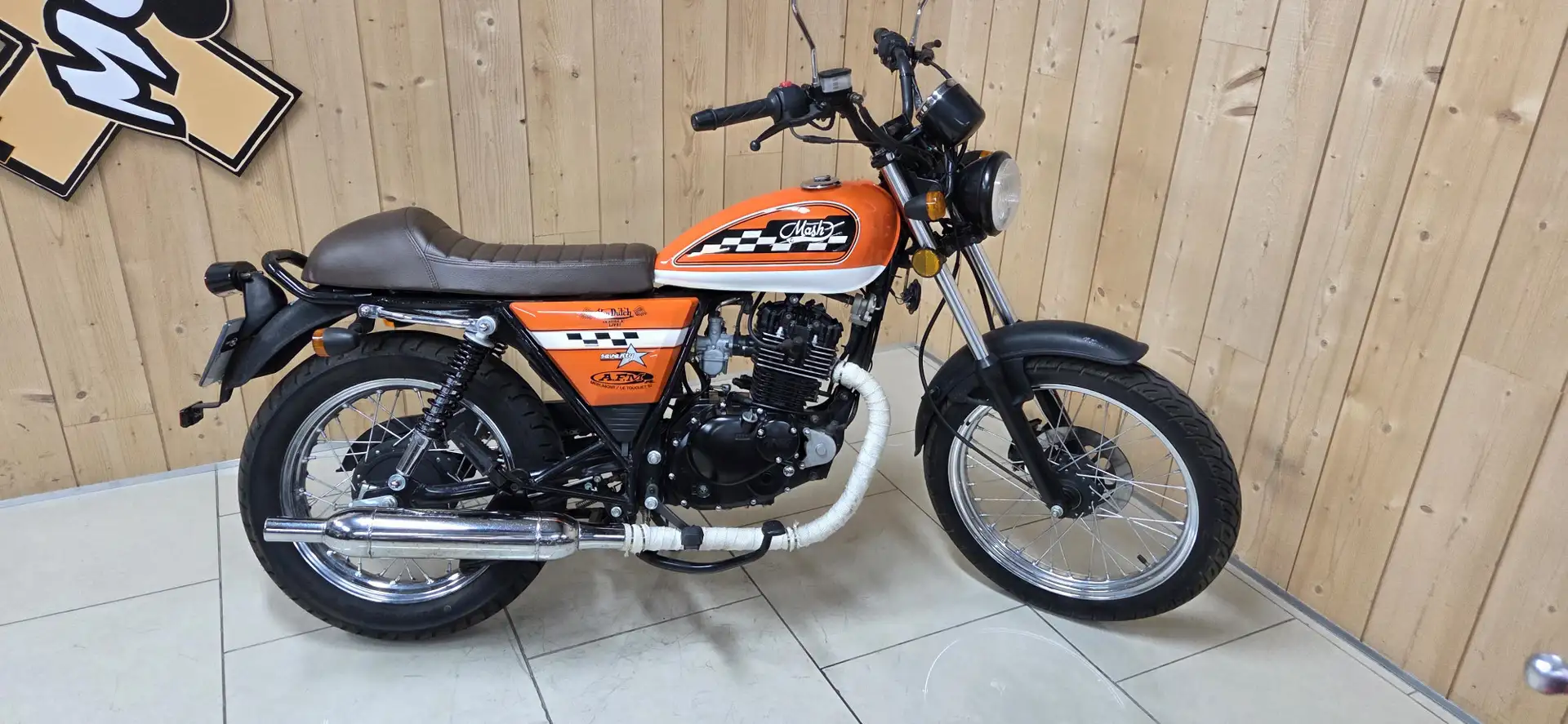 Mash Seventy 125 Orange - 1