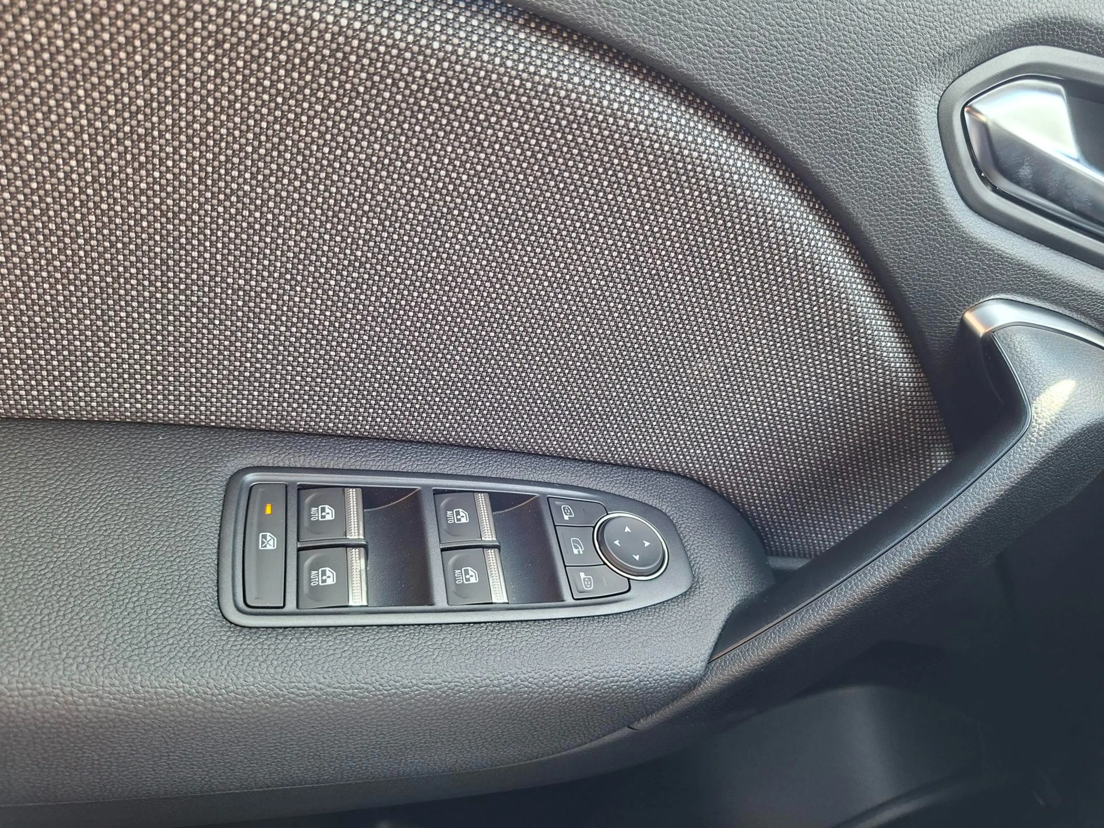 Renault Symbioz 160 E-Tech Full Hybrid Techno — photo 9