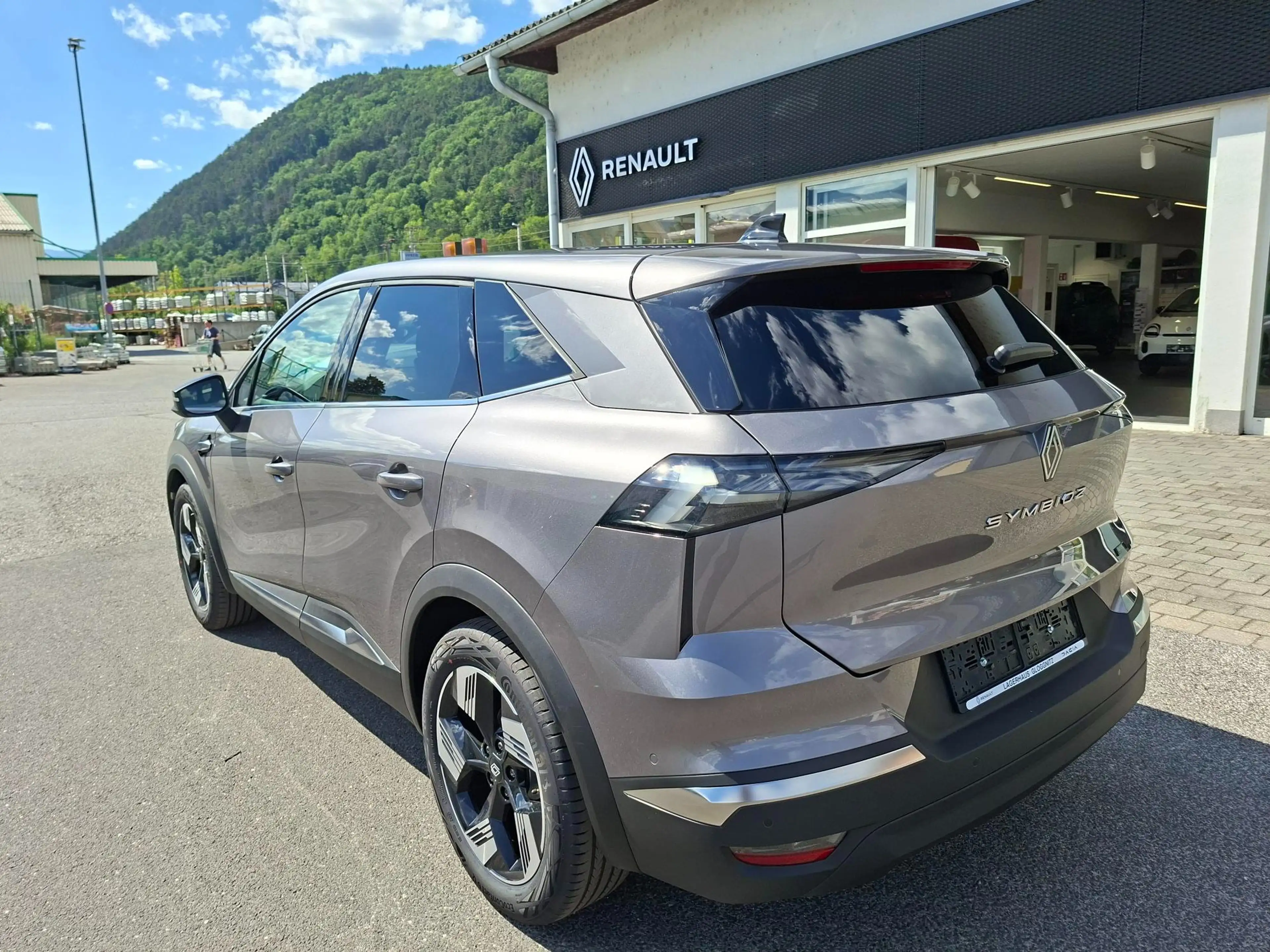 Renault Symbioz 160 E-Tech Full Hybrid Techno — photo 4