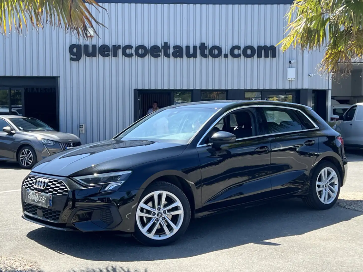 Audi A3 30 TFSI 110CH BUSINESS LINE Noir - 1