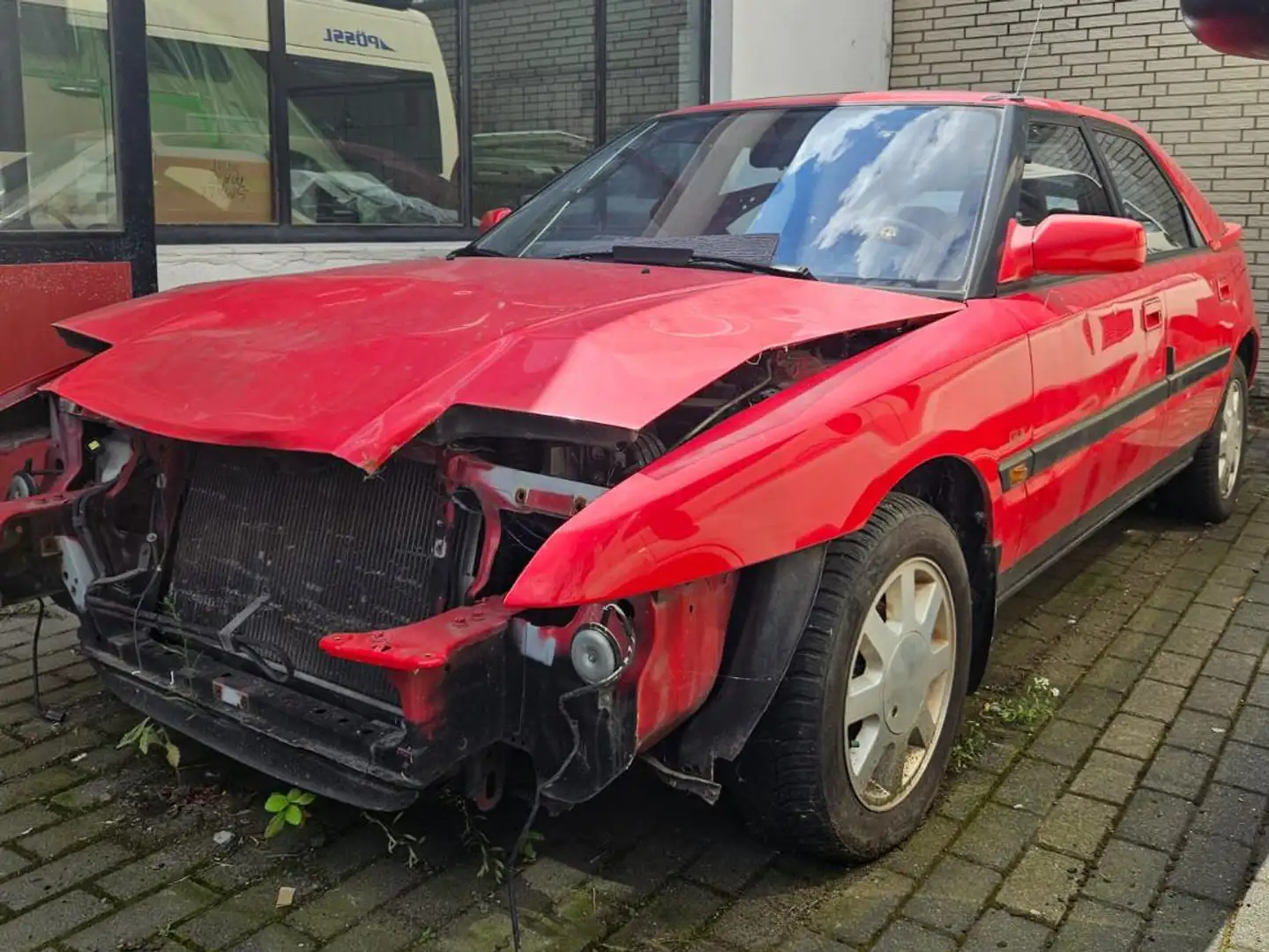 Mazda 323 F 1.6i GLX 1.Hand erst 78 TKM Oldtimer möglich Rojo - 1