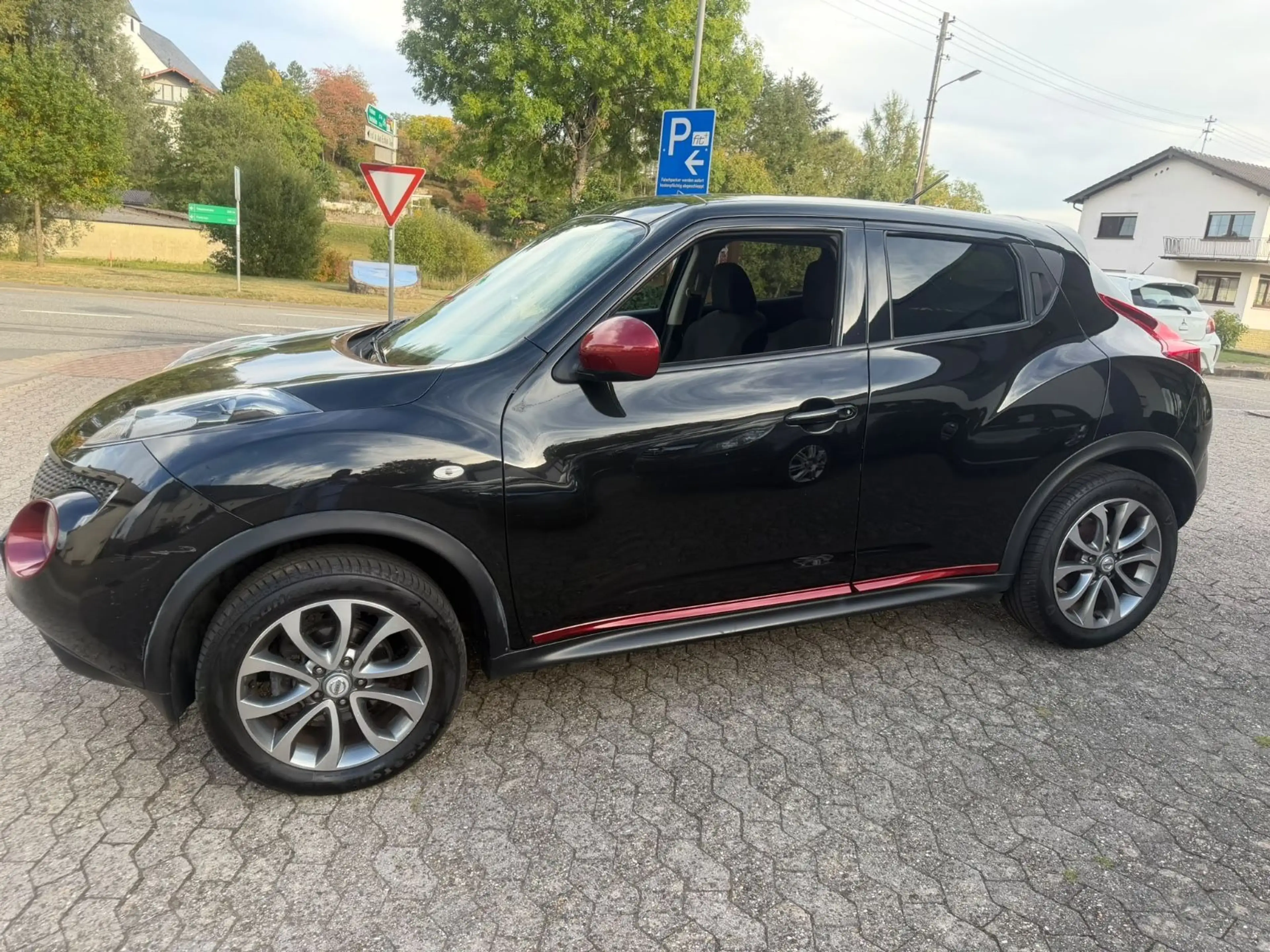 Nissan Juke N-Tec 1,6* 2 HAND*TÜV NEU*KAMERA*NAVI*AHK* — photo 2