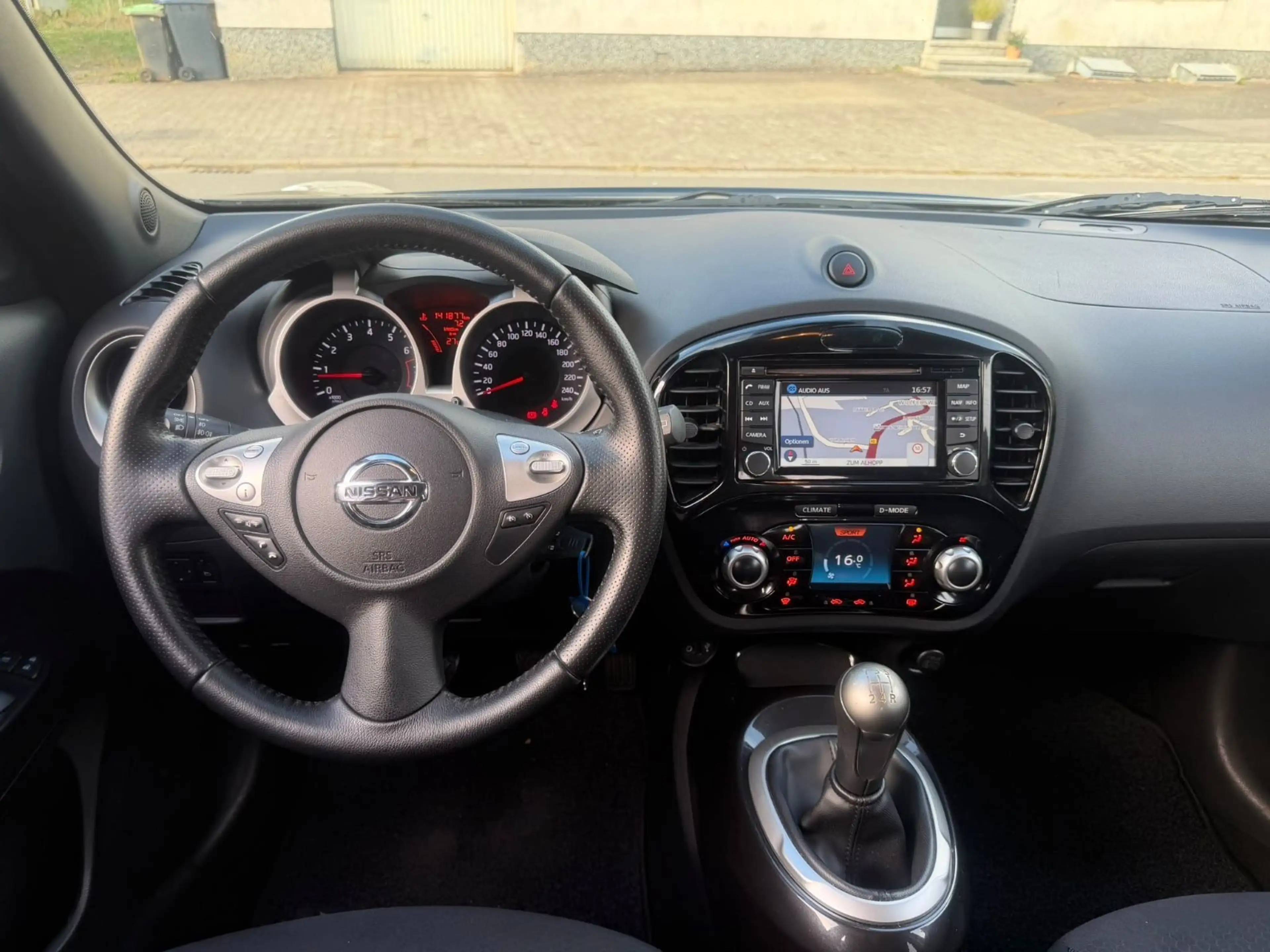 Nissan Juke N-Tec 1,6* 2 HAND*TÜV NEU*KAMERA*NAVI*AHK* — photo 7