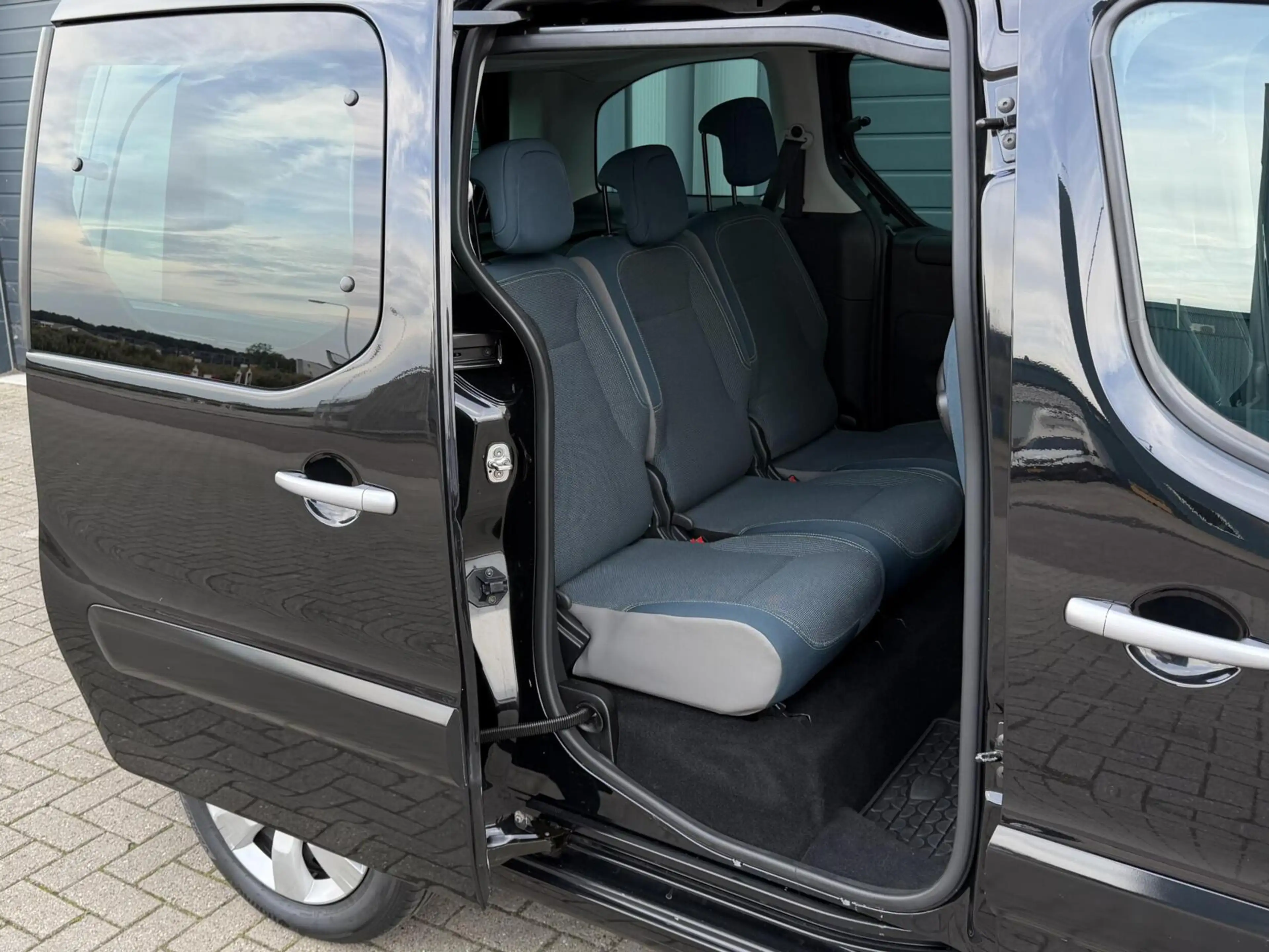 Citroen Berlingo XL 1.2 - 110pk | LAGE KM | 5 Persoons | Benzine | — photo 15